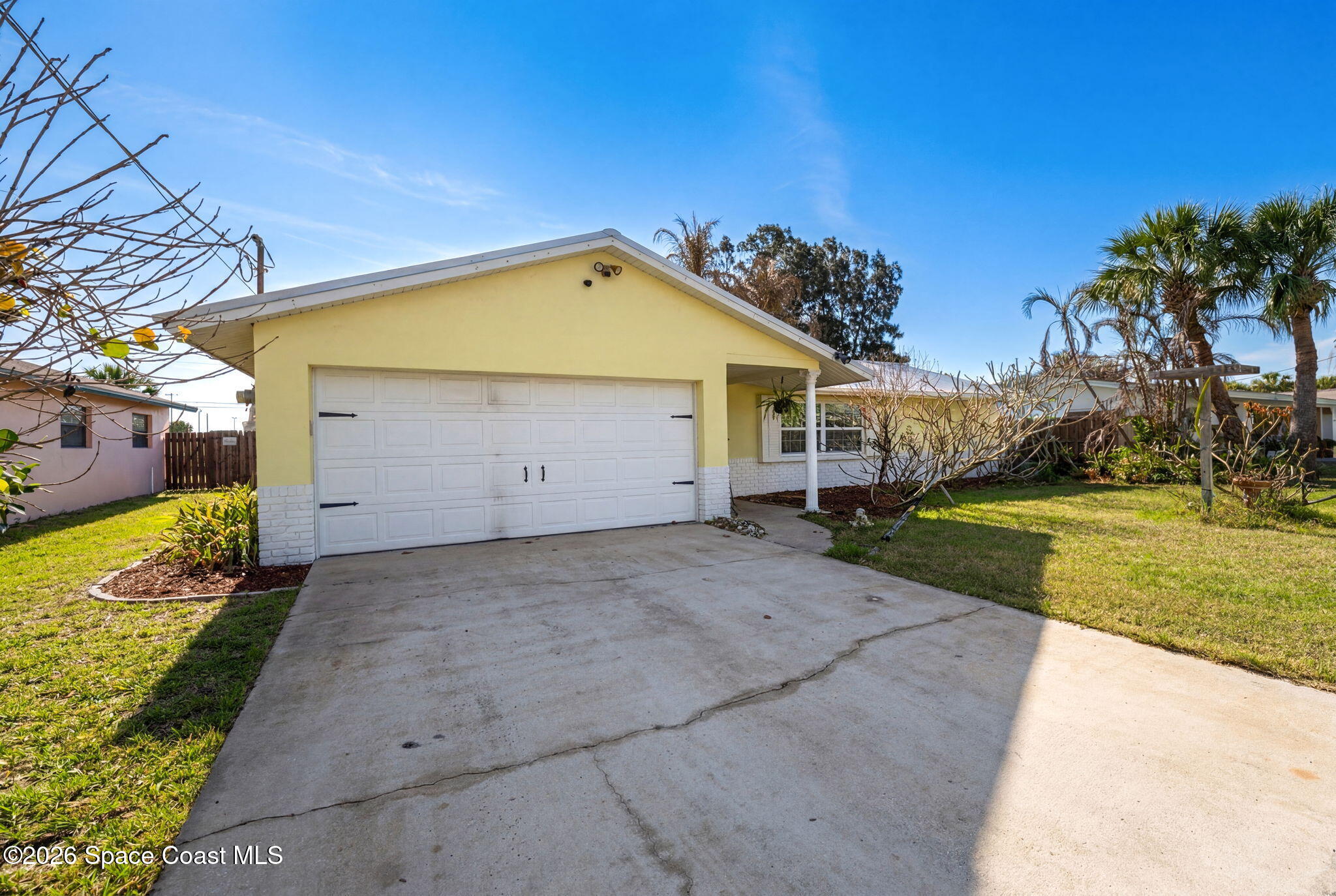 2047 Barracuda Avenue