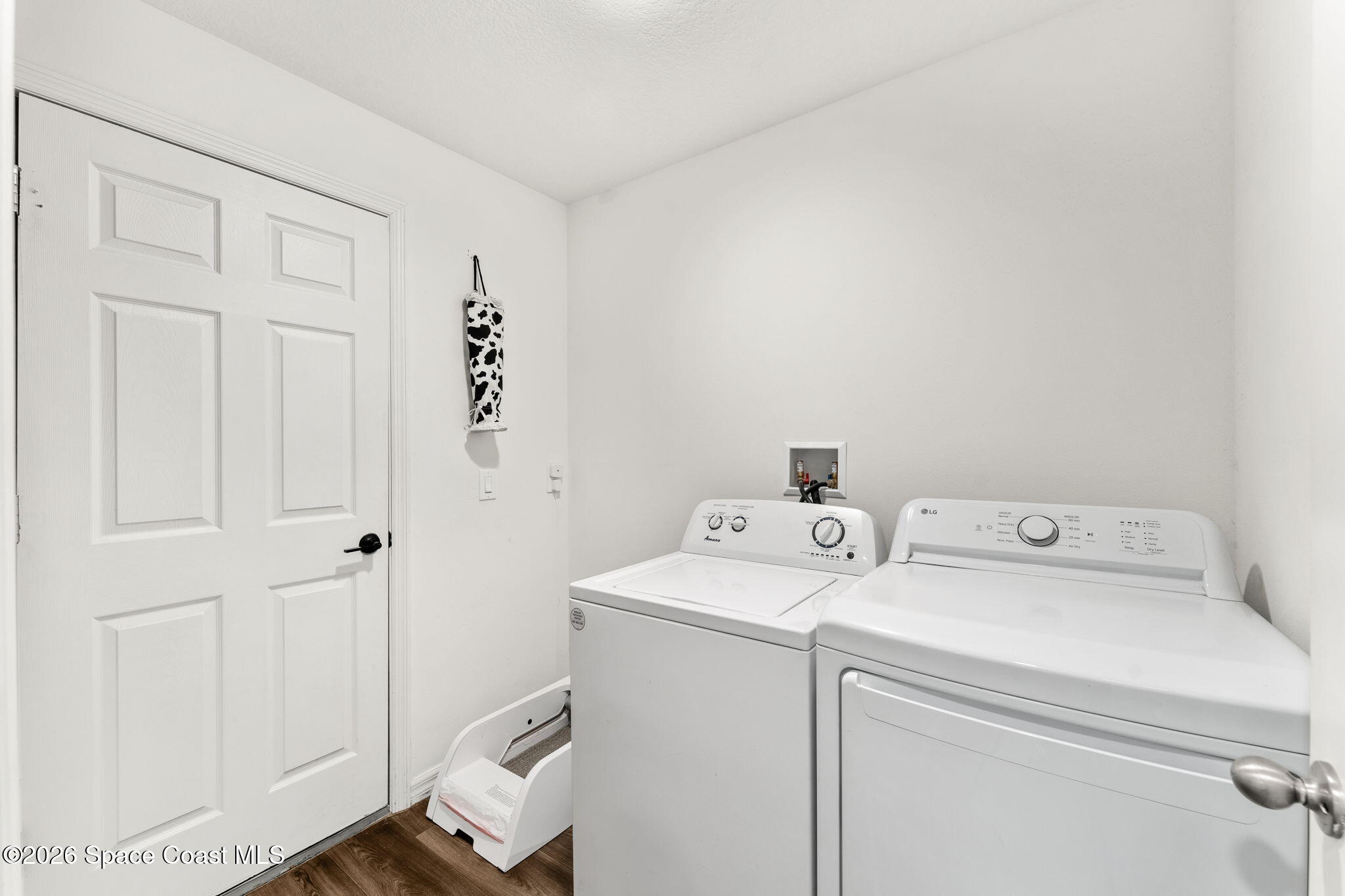281 Sarah Road SW
