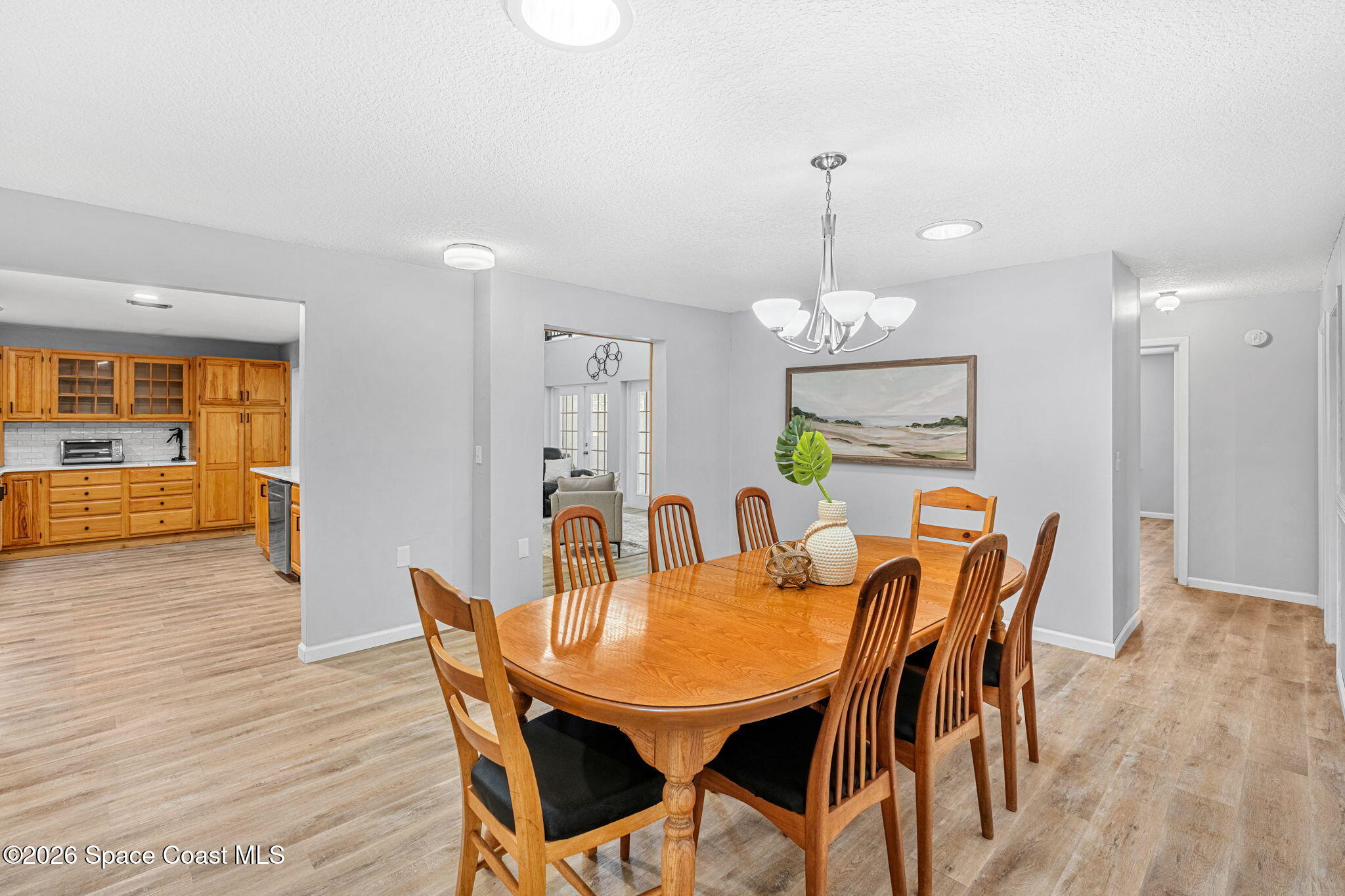 975 Oak Street