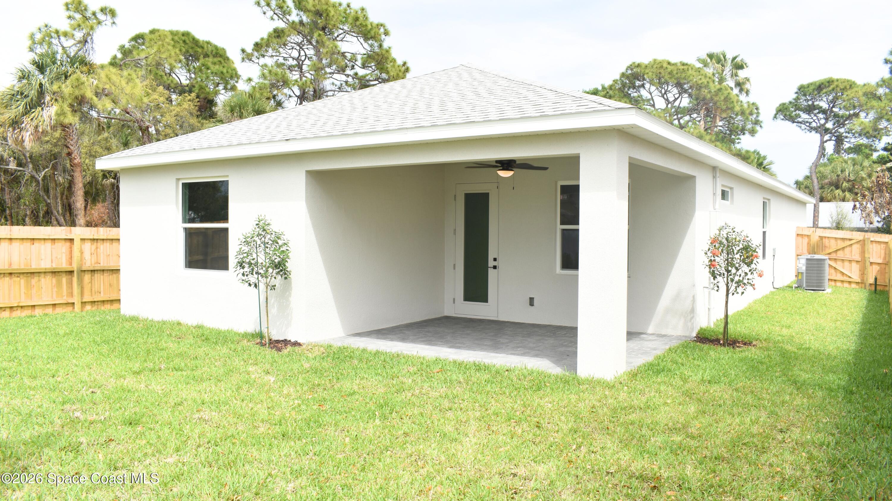 406 Grove Lane