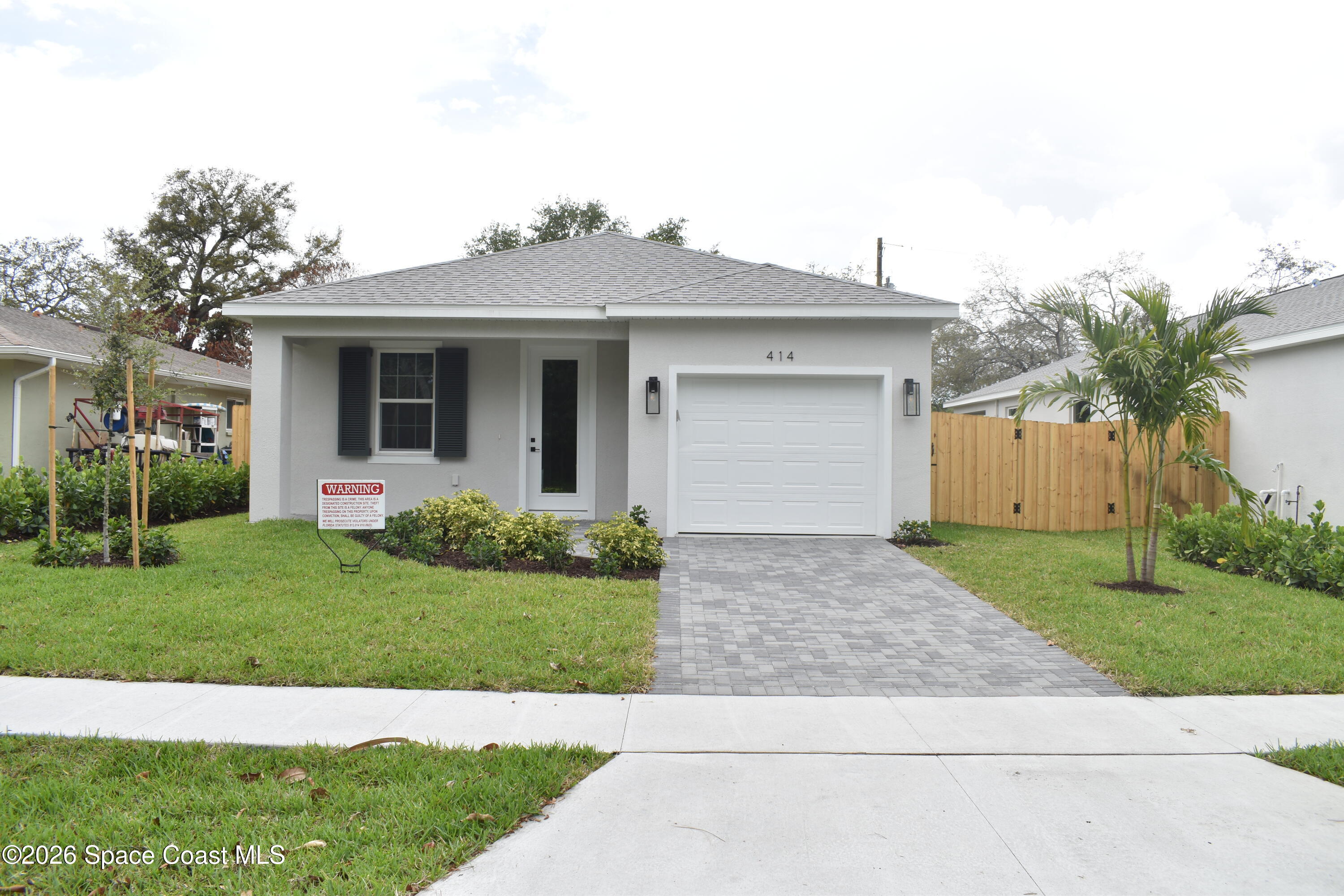 414 Grove Lane