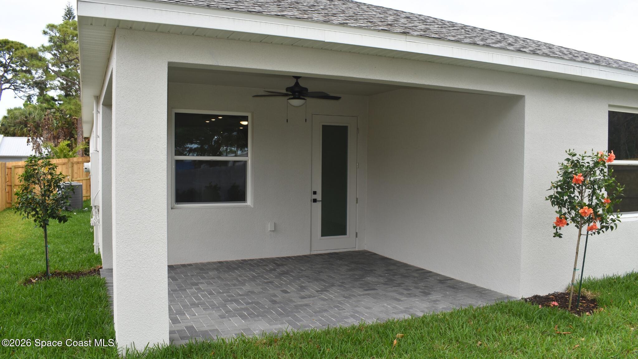414 Grove Lane
