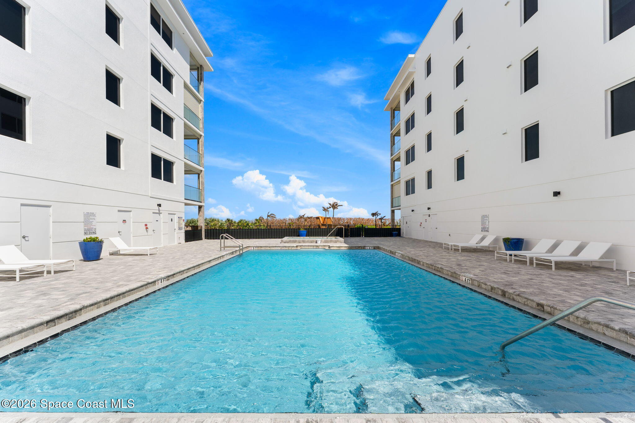 2745 N Highway A1A 501