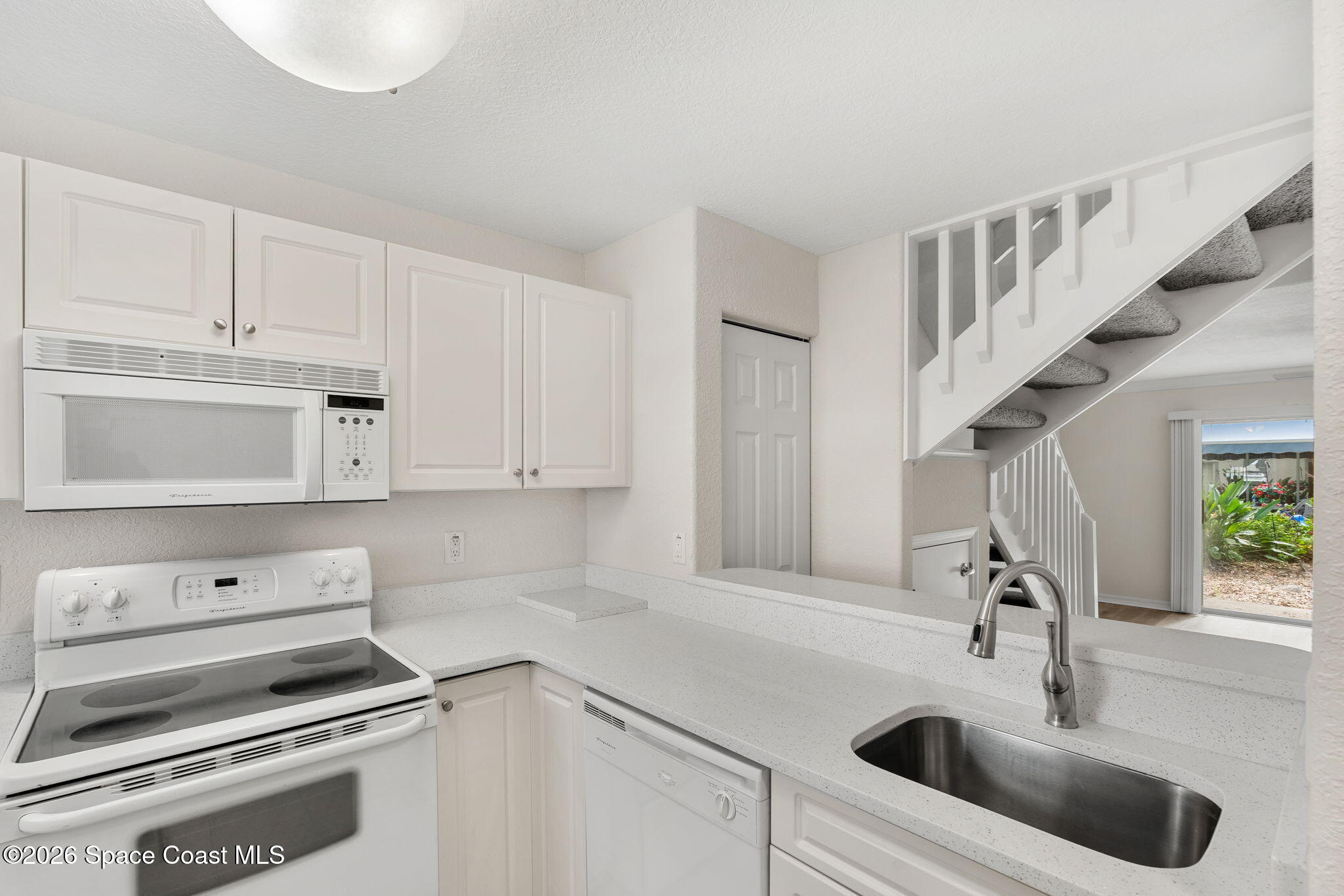 640 Seaport Boulevard T224