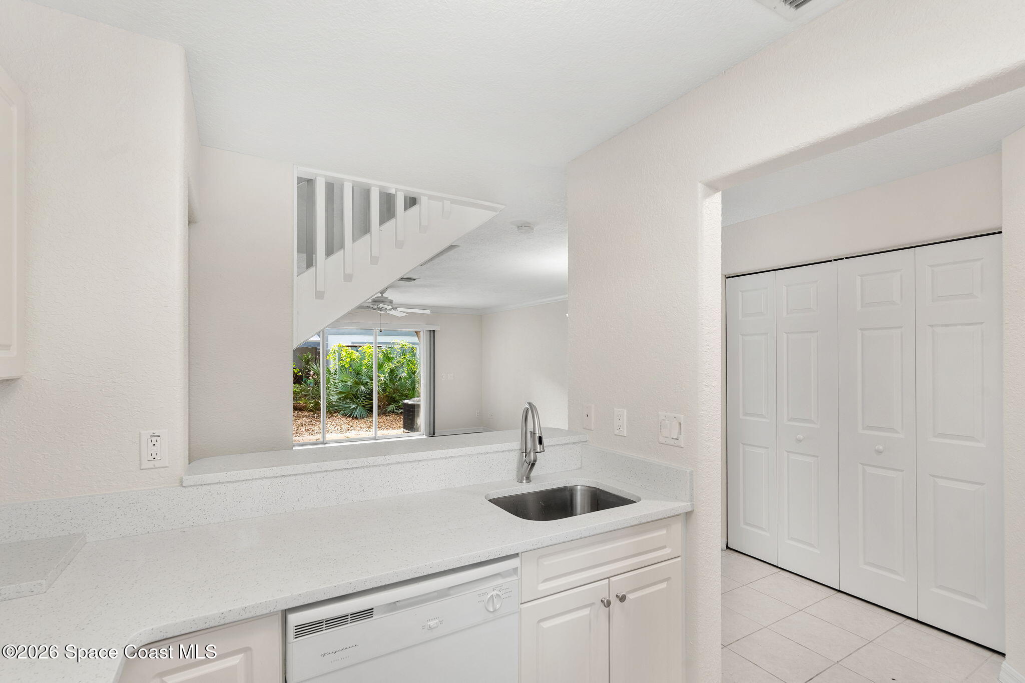 640 Seaport Boulevard T224