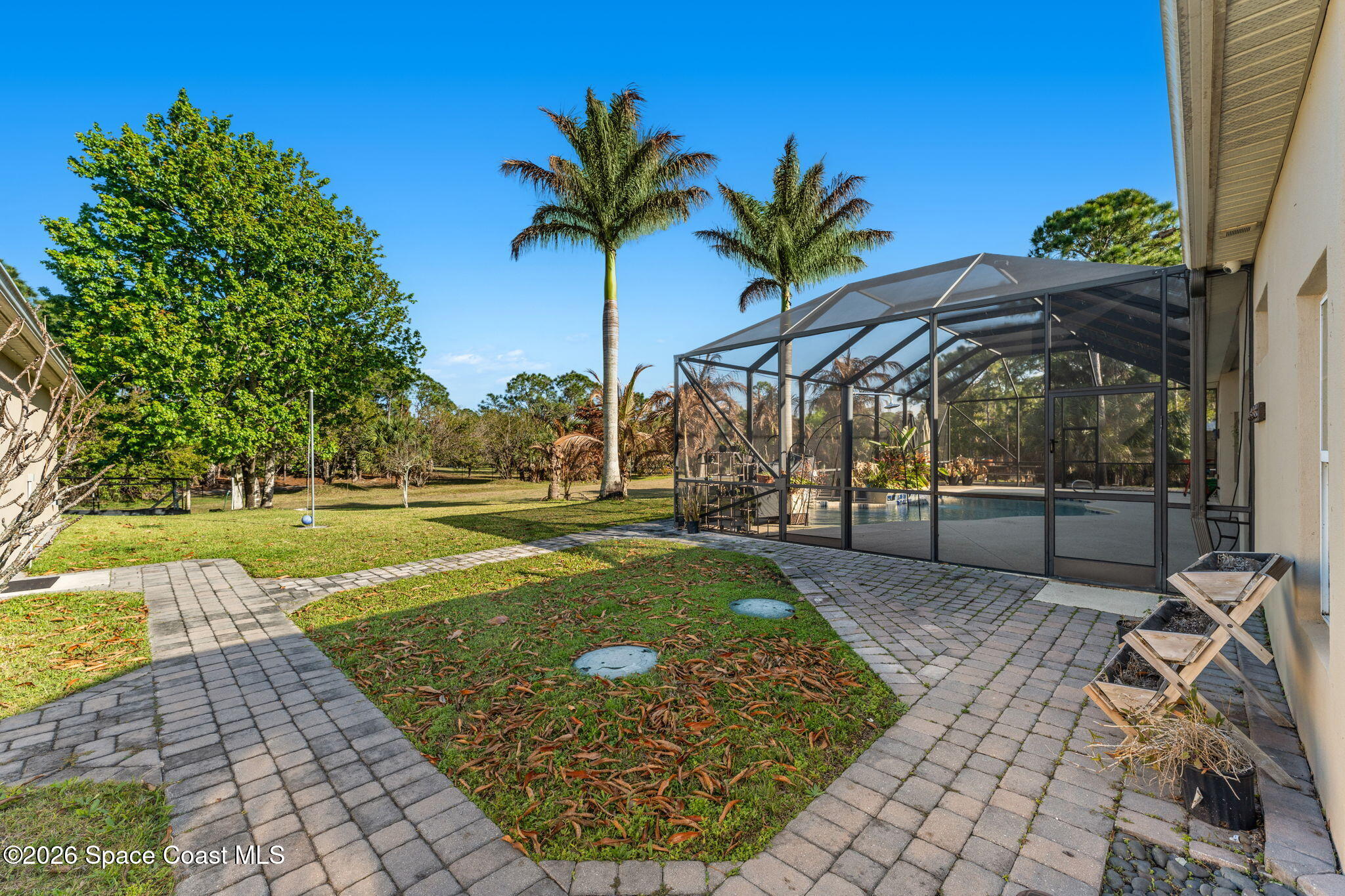 6895 Cottonwood Drive