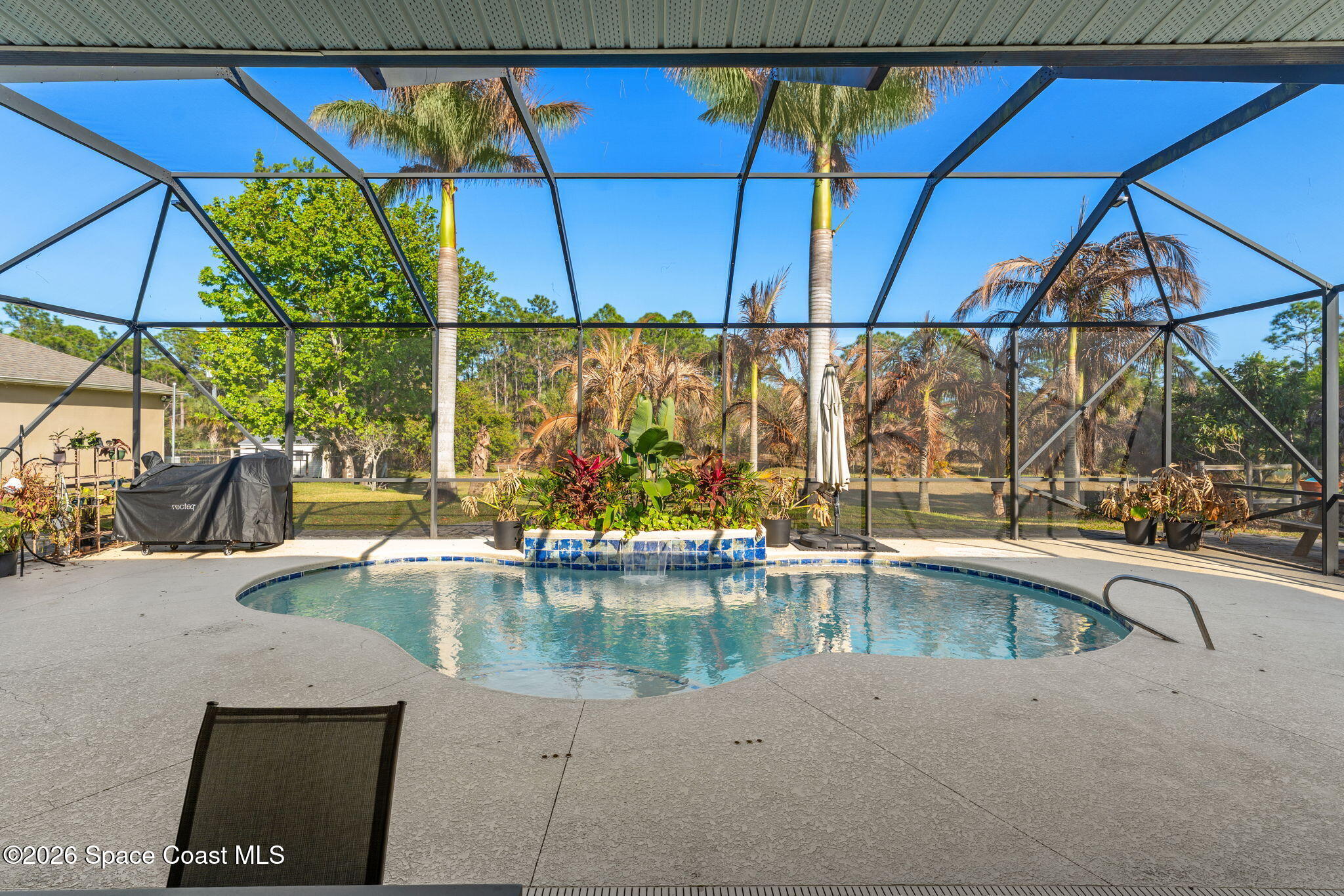 6895 Cottonwood Drive