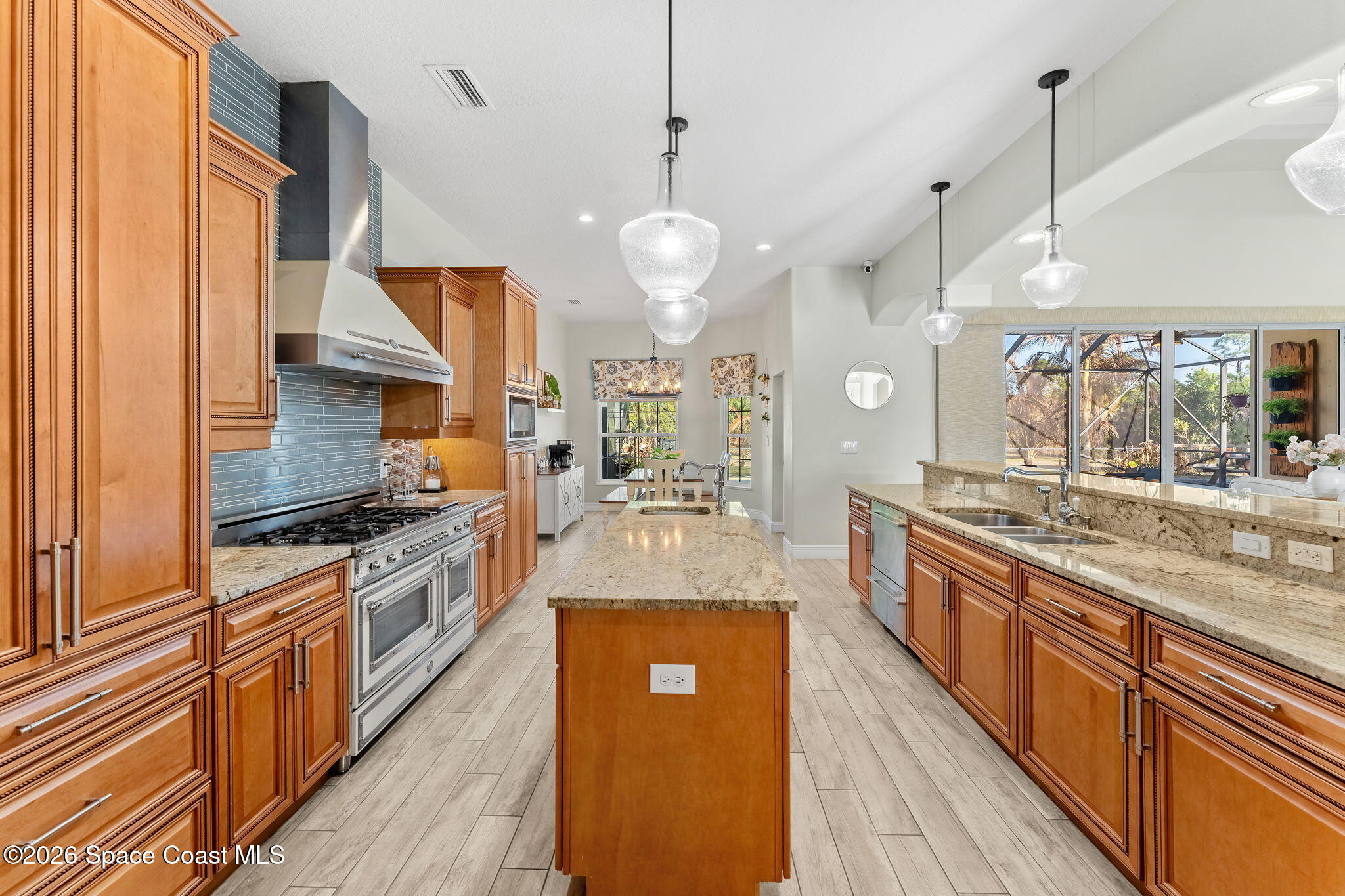 6895 Cottonwood Drive