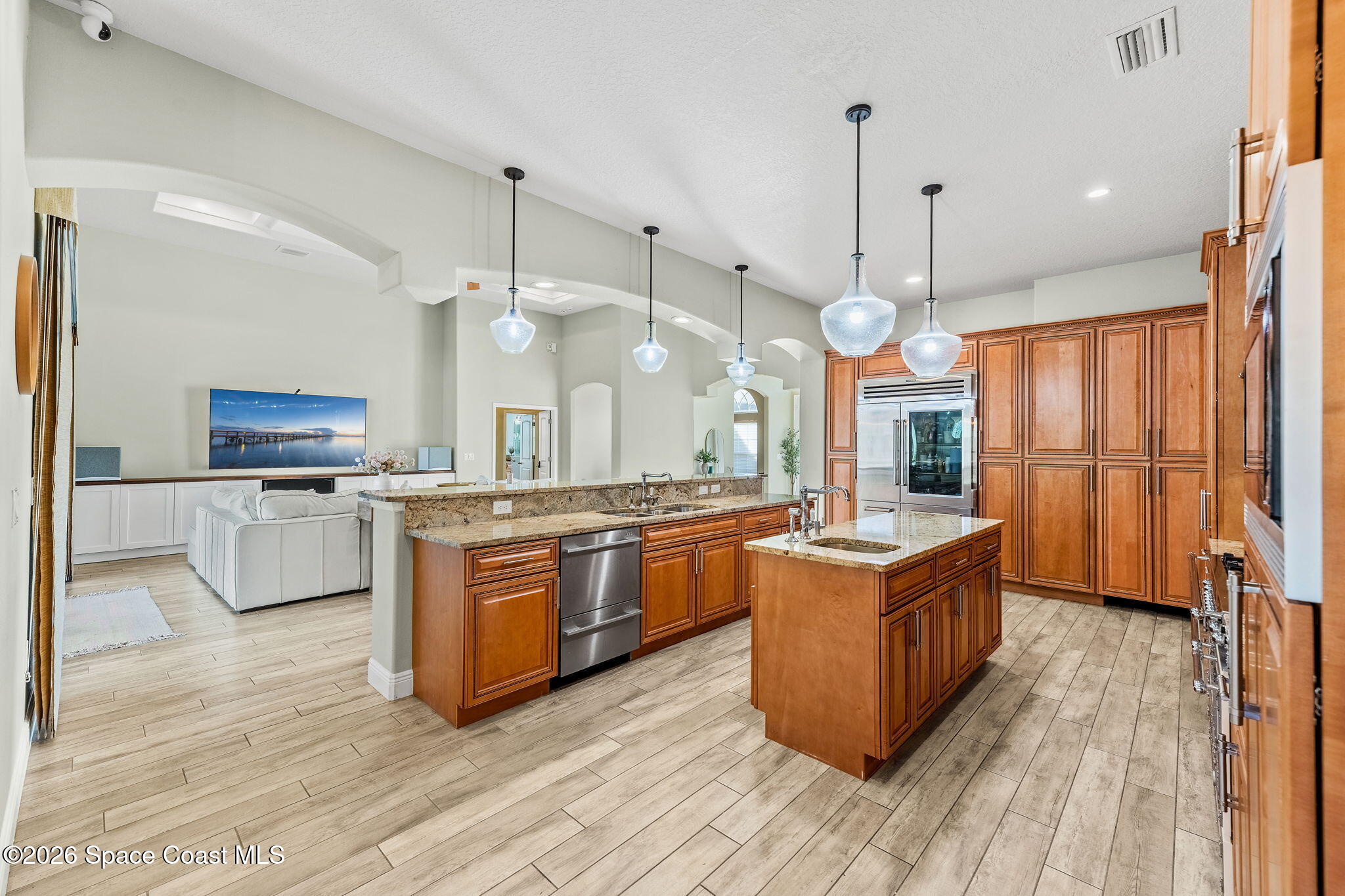 6895 Cottonwood Drive