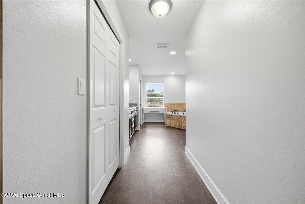 5105 Cabbage Palm Street