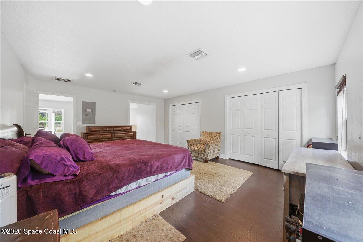 5105 Cabbage Palm Street