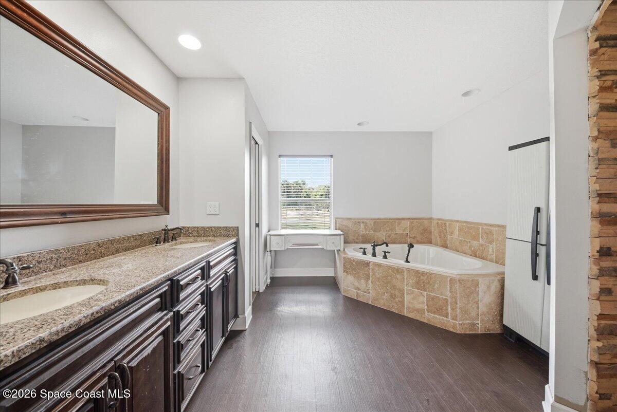 5105 Cabbage Palm Street