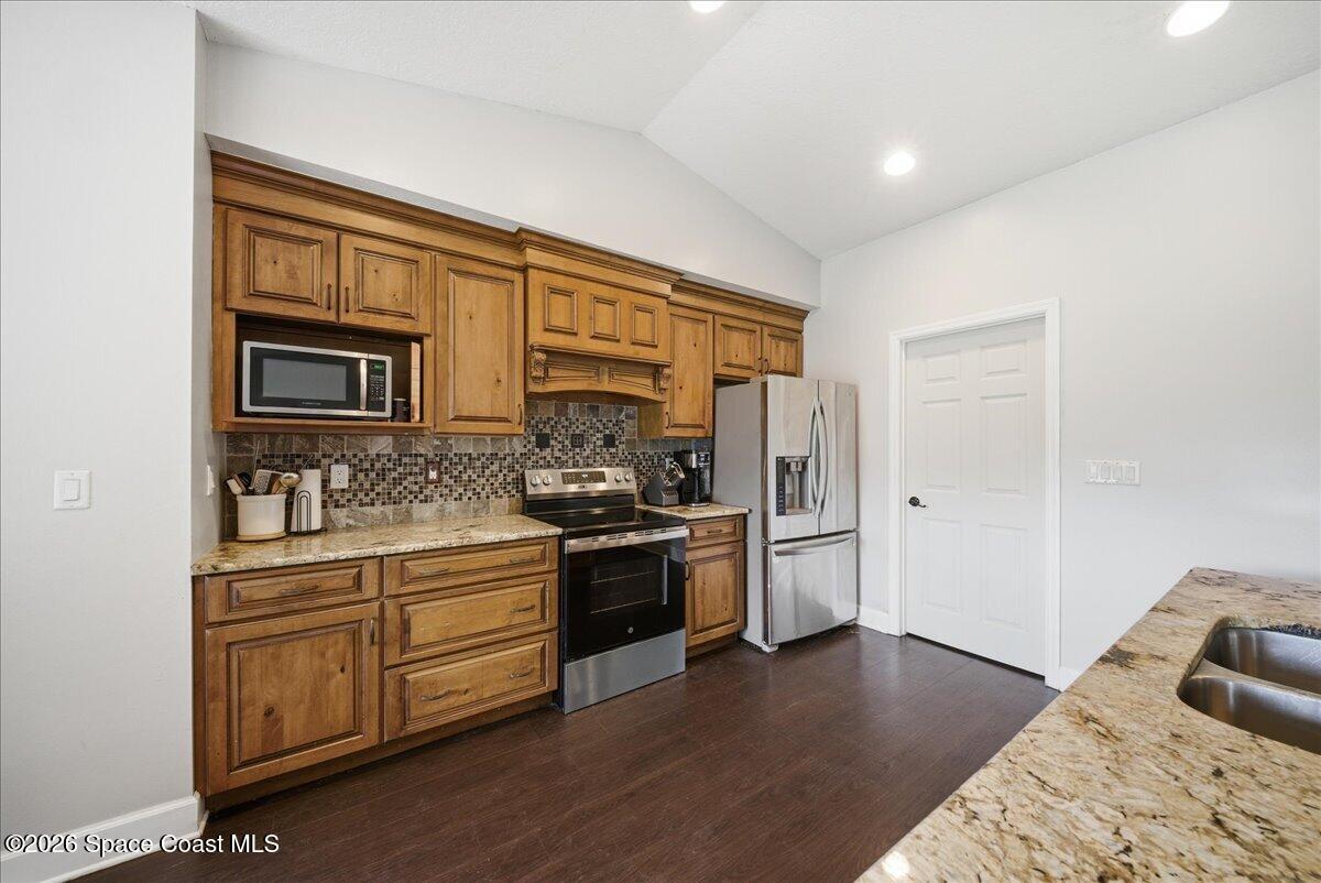 5105 Cabbage Palm Street
