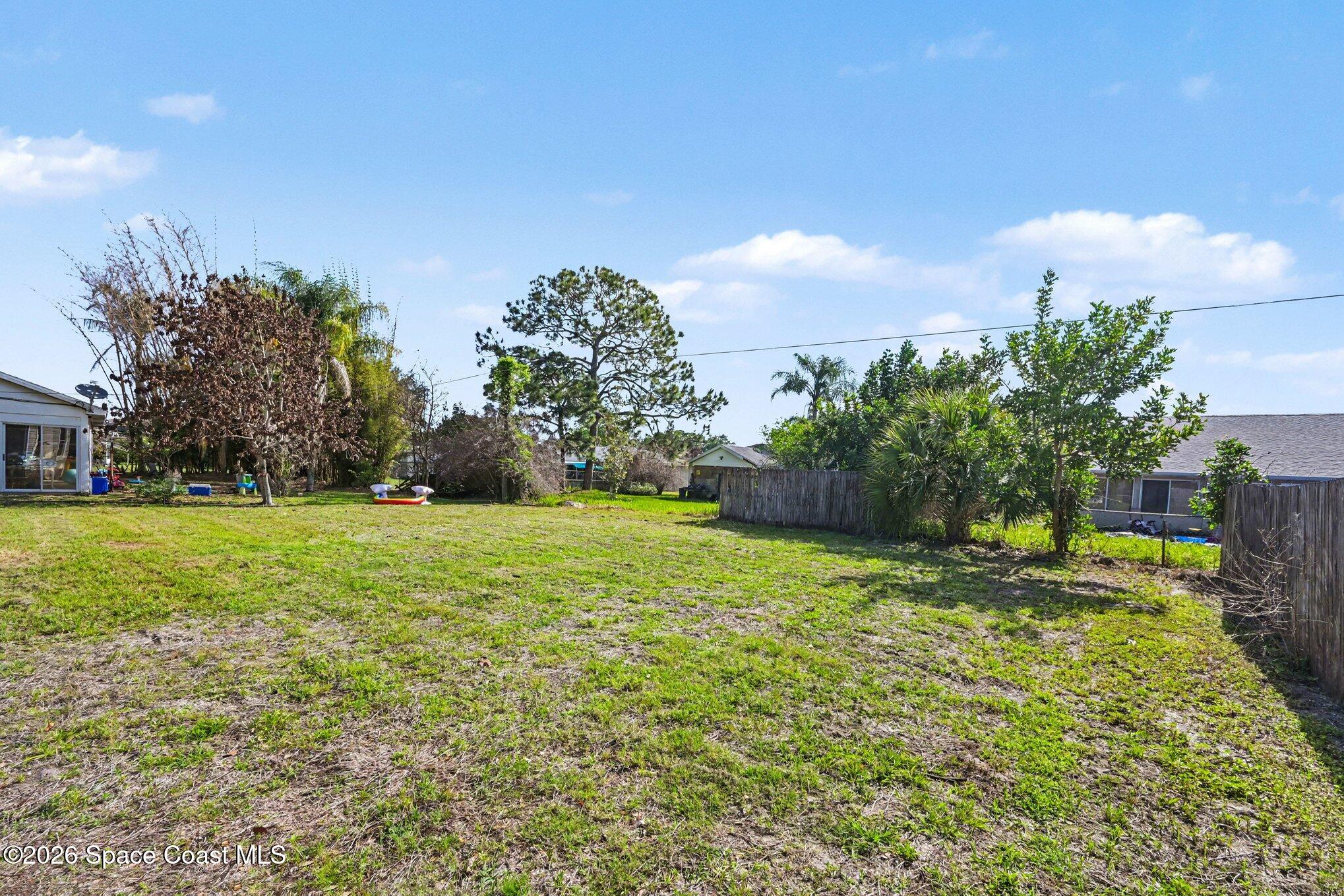 1421 Emerson Drive NE