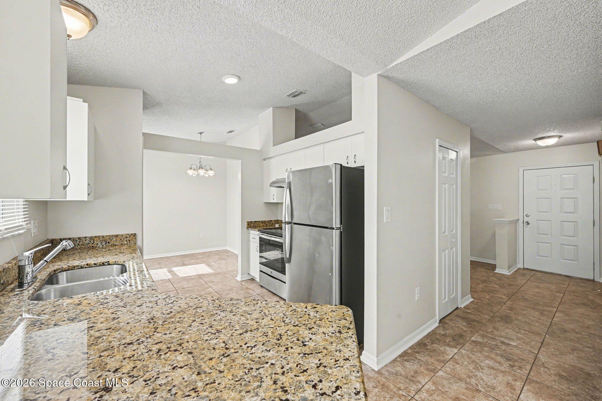 1421 Emerson Drive NE