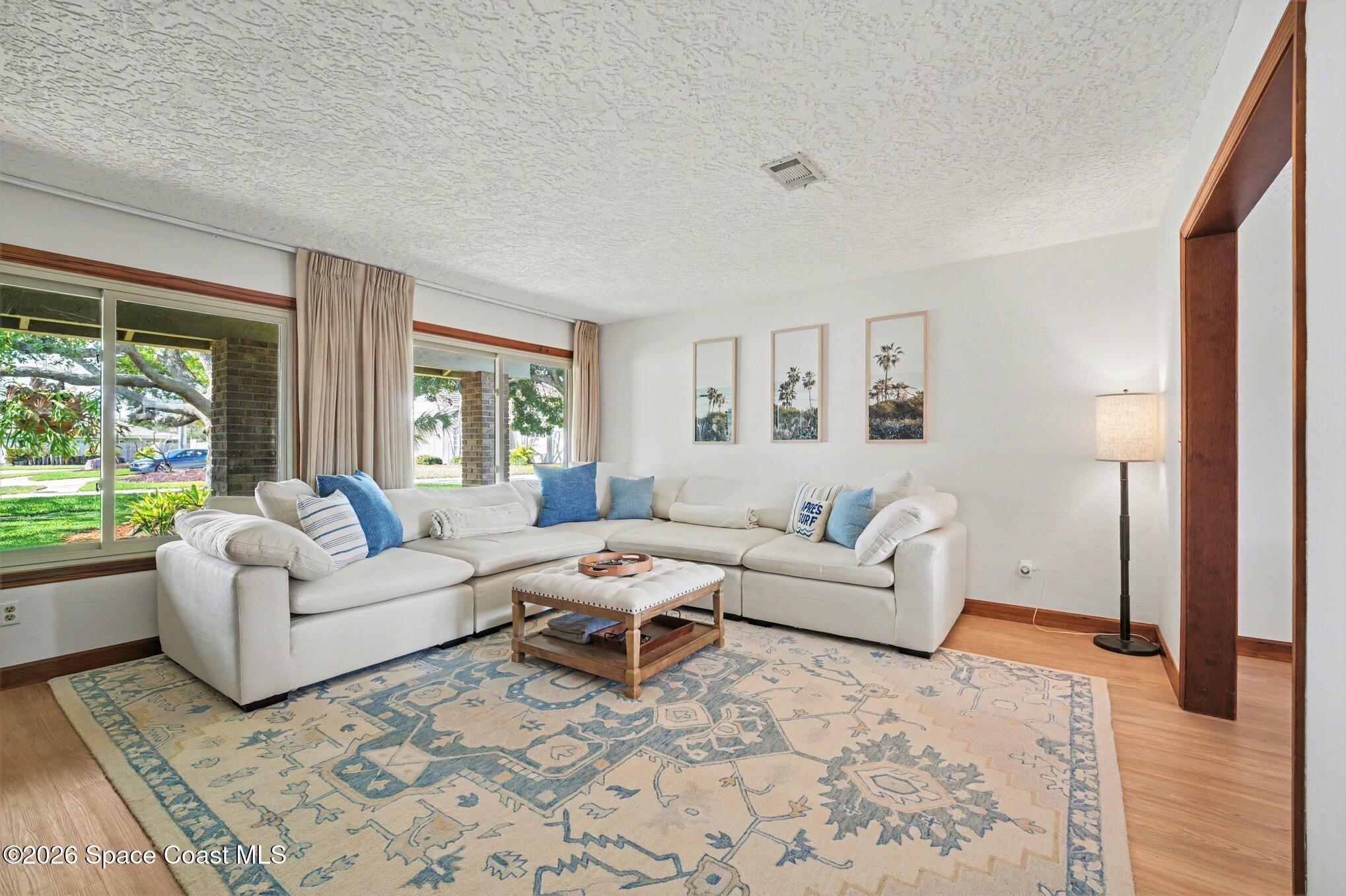 568 Rio Casa Drive N