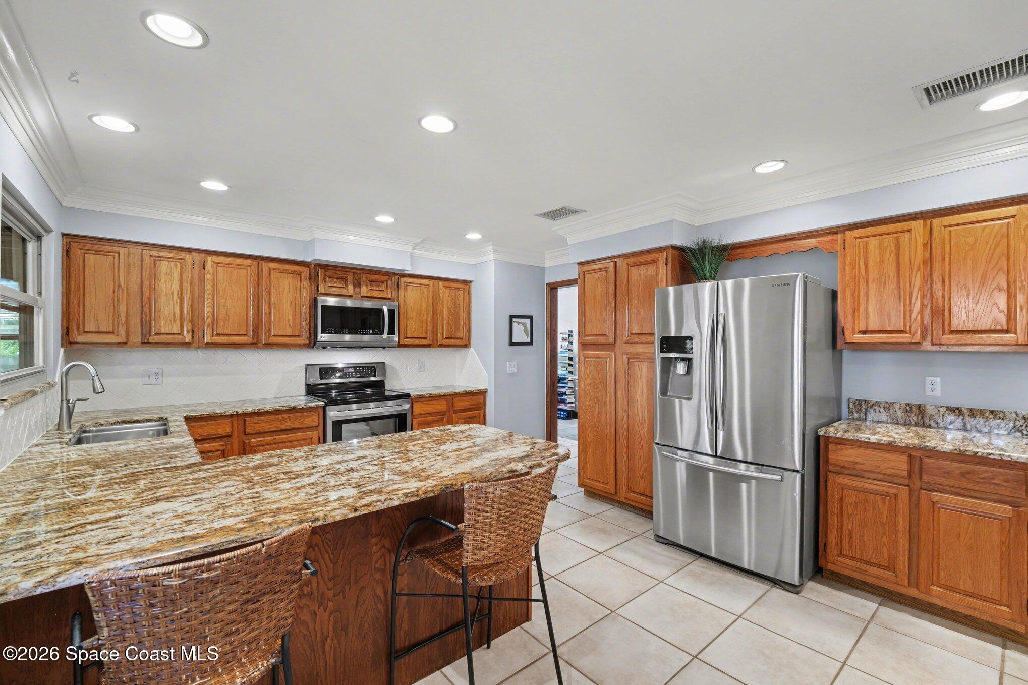 568 Rio Casa Drive N