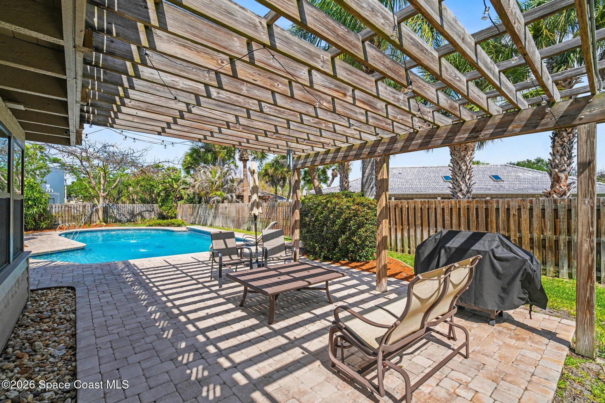 568 Rio Casa Drive N