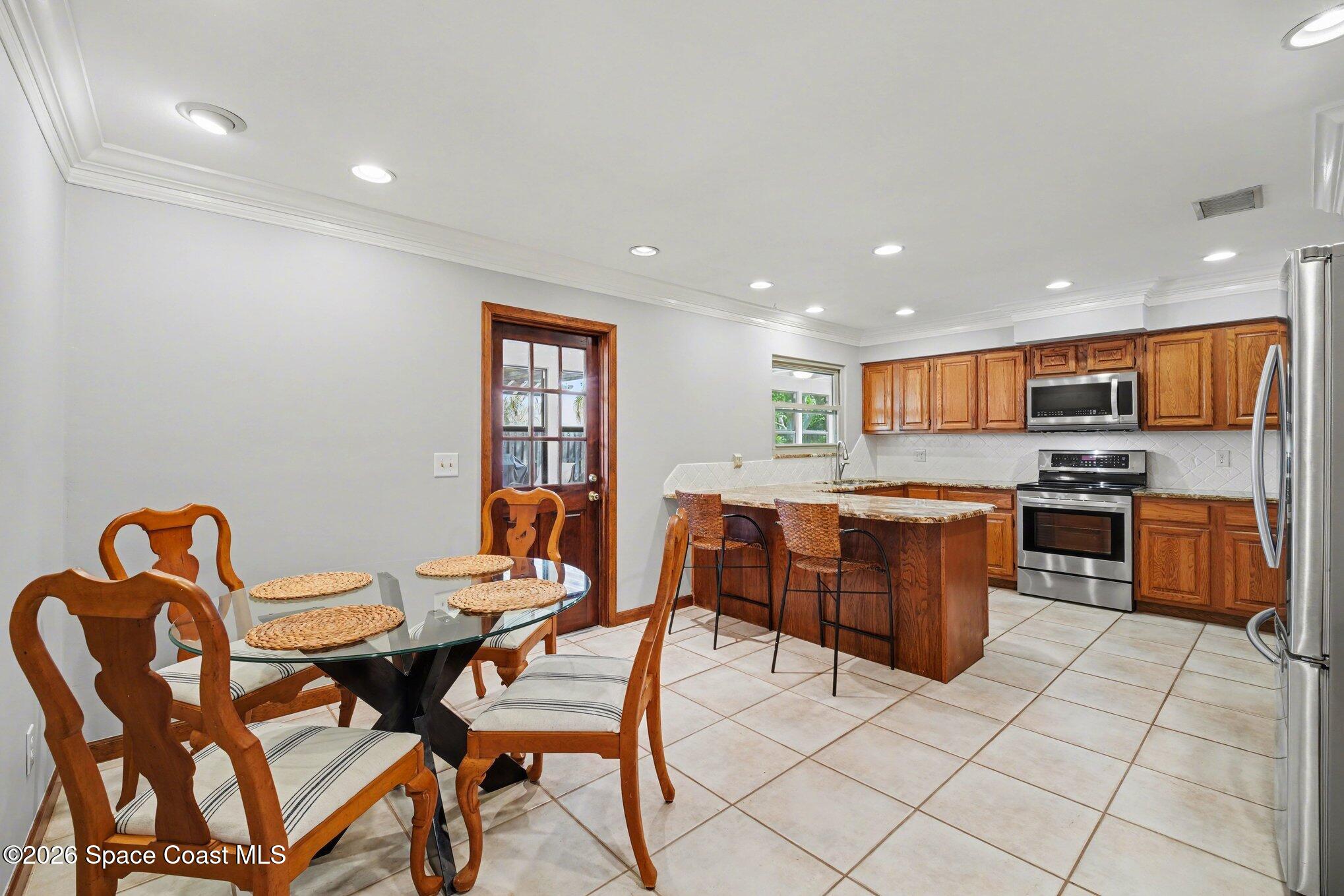 568 Rio Casa Drive N