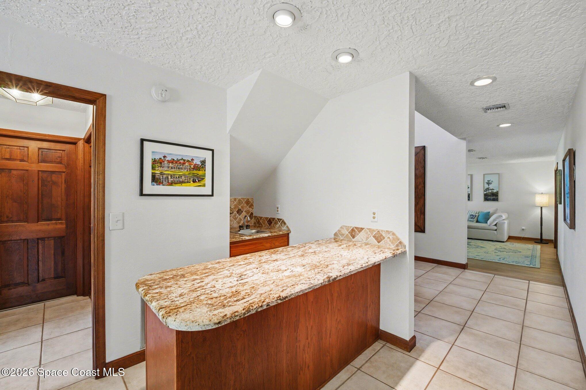 568 Rio Casa Drive N