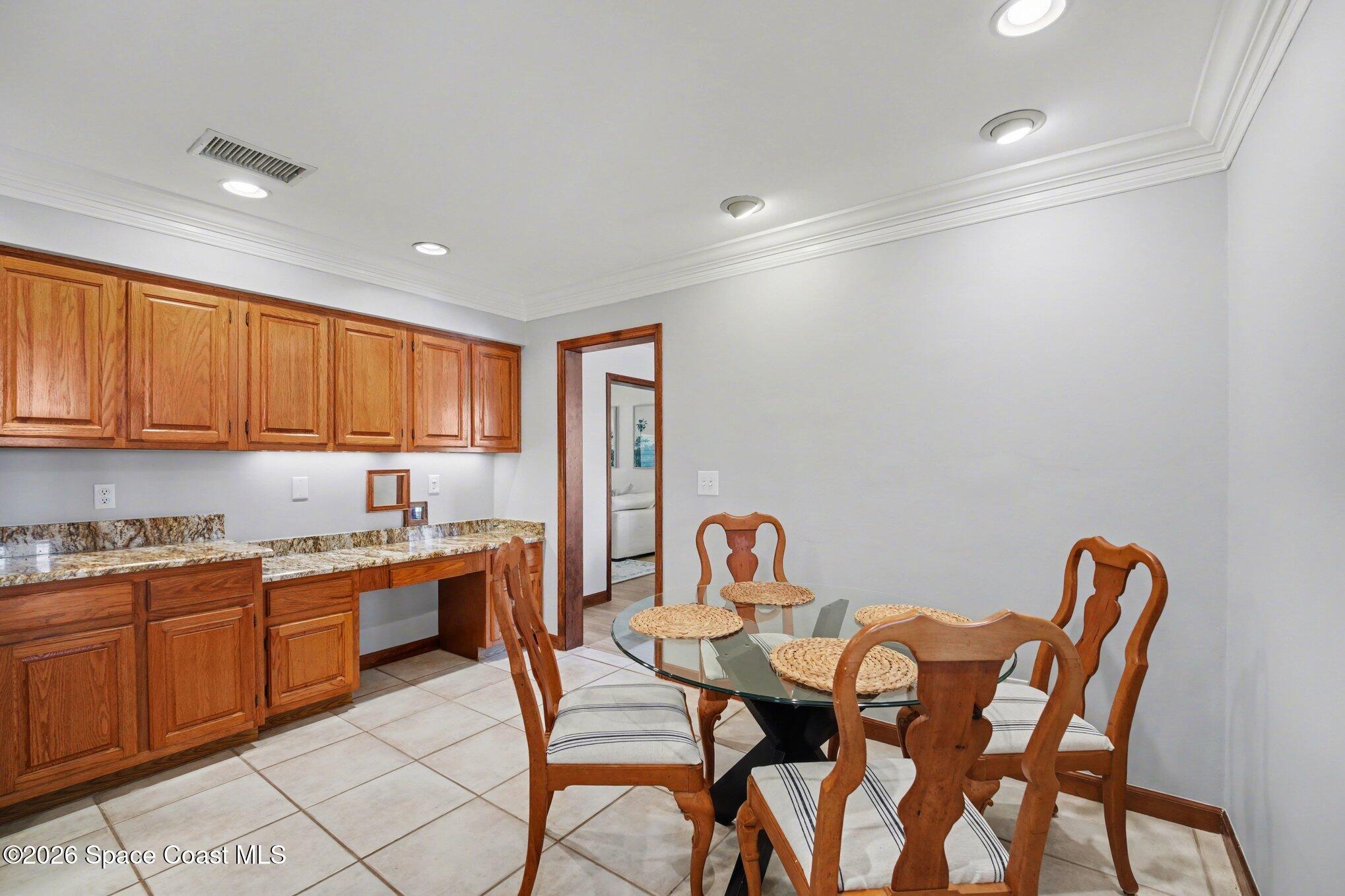 568 Rio Casa Drive N