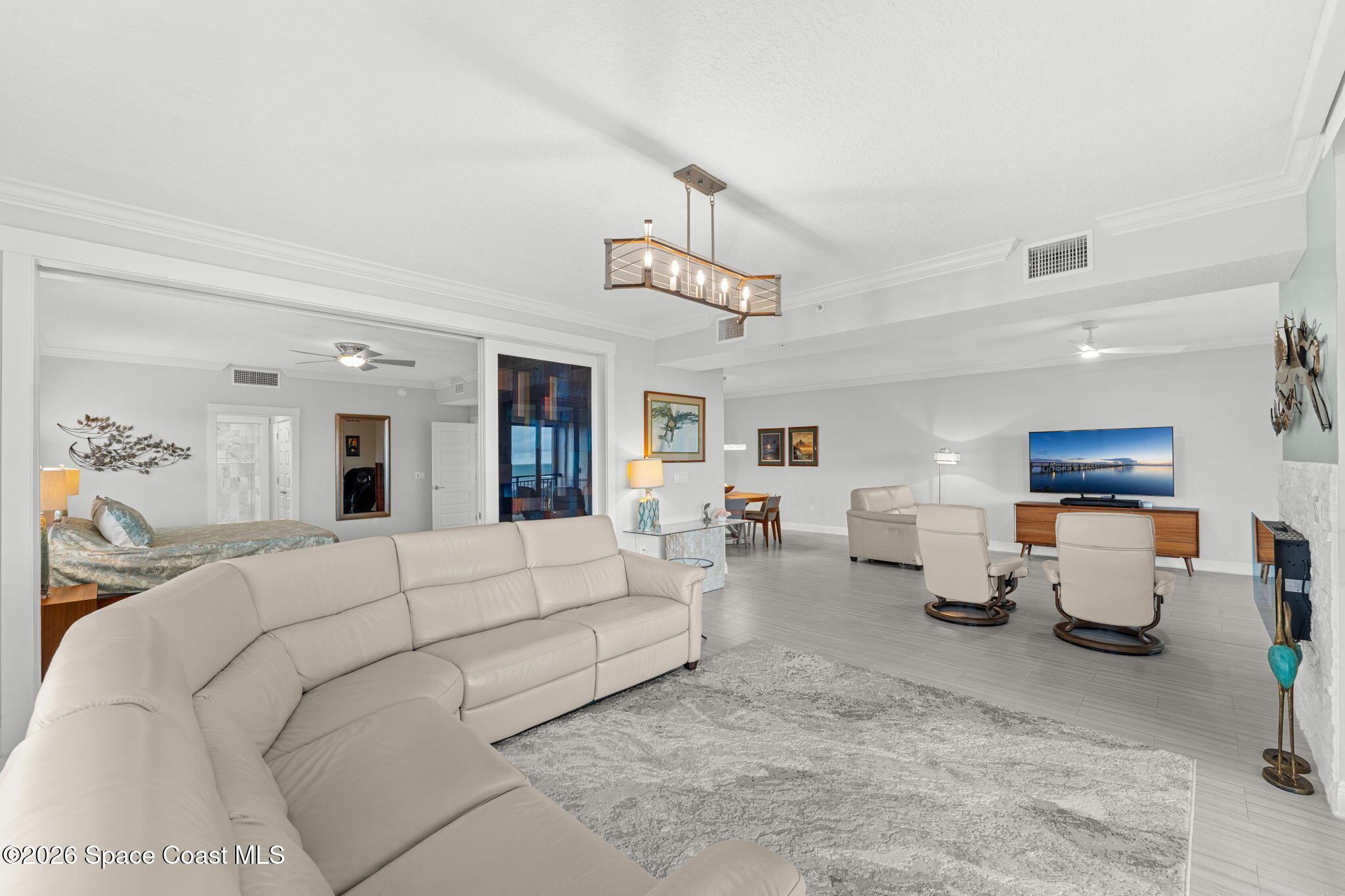 1915 S Atlantic Avenue 202