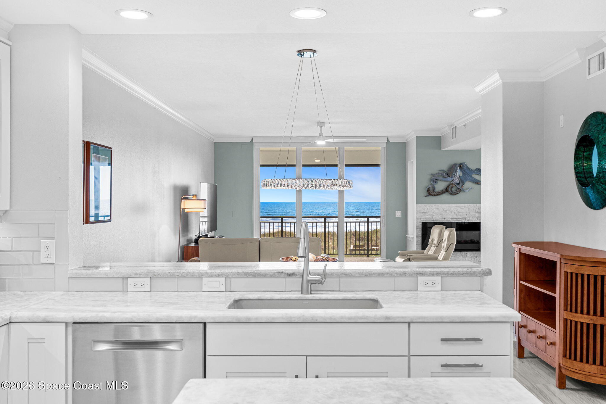 1915 S Atlantic Avenue 202