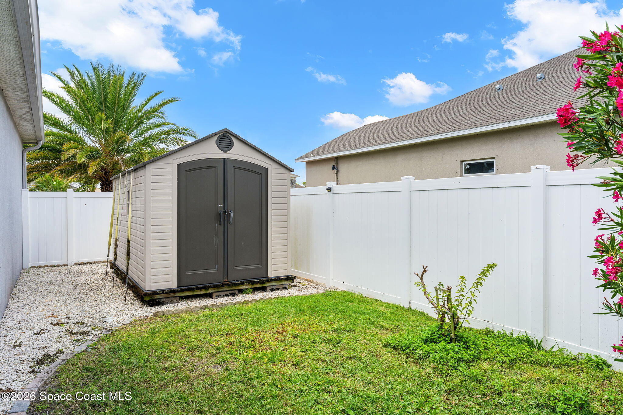 5090 Hebron Drive