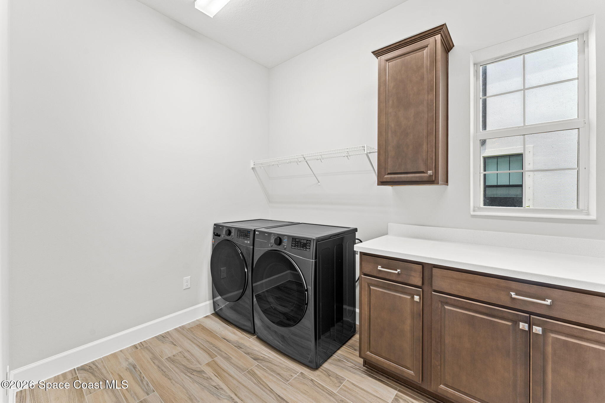 2527 Kamin Drive