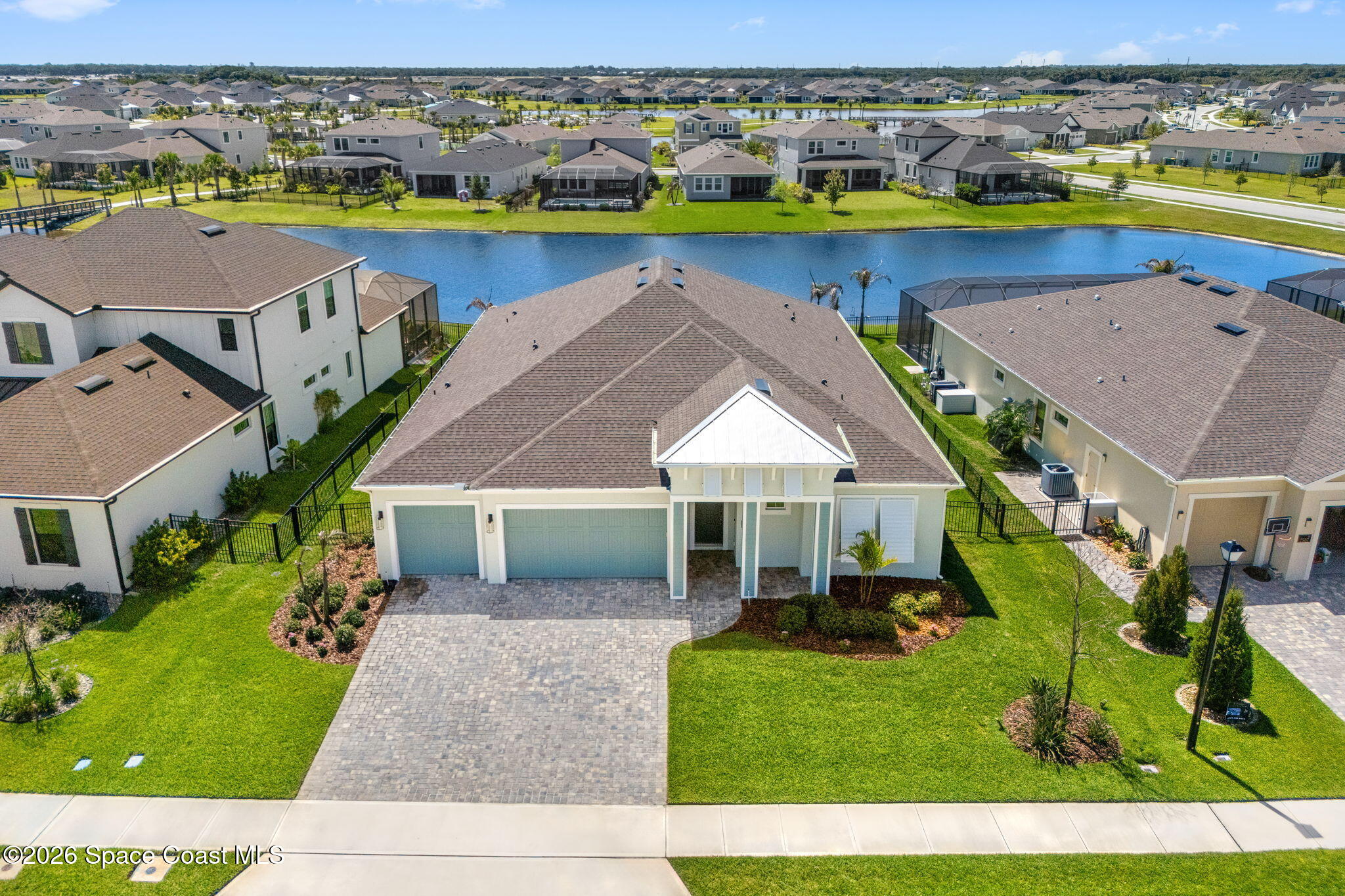 2527 Kamin Drive