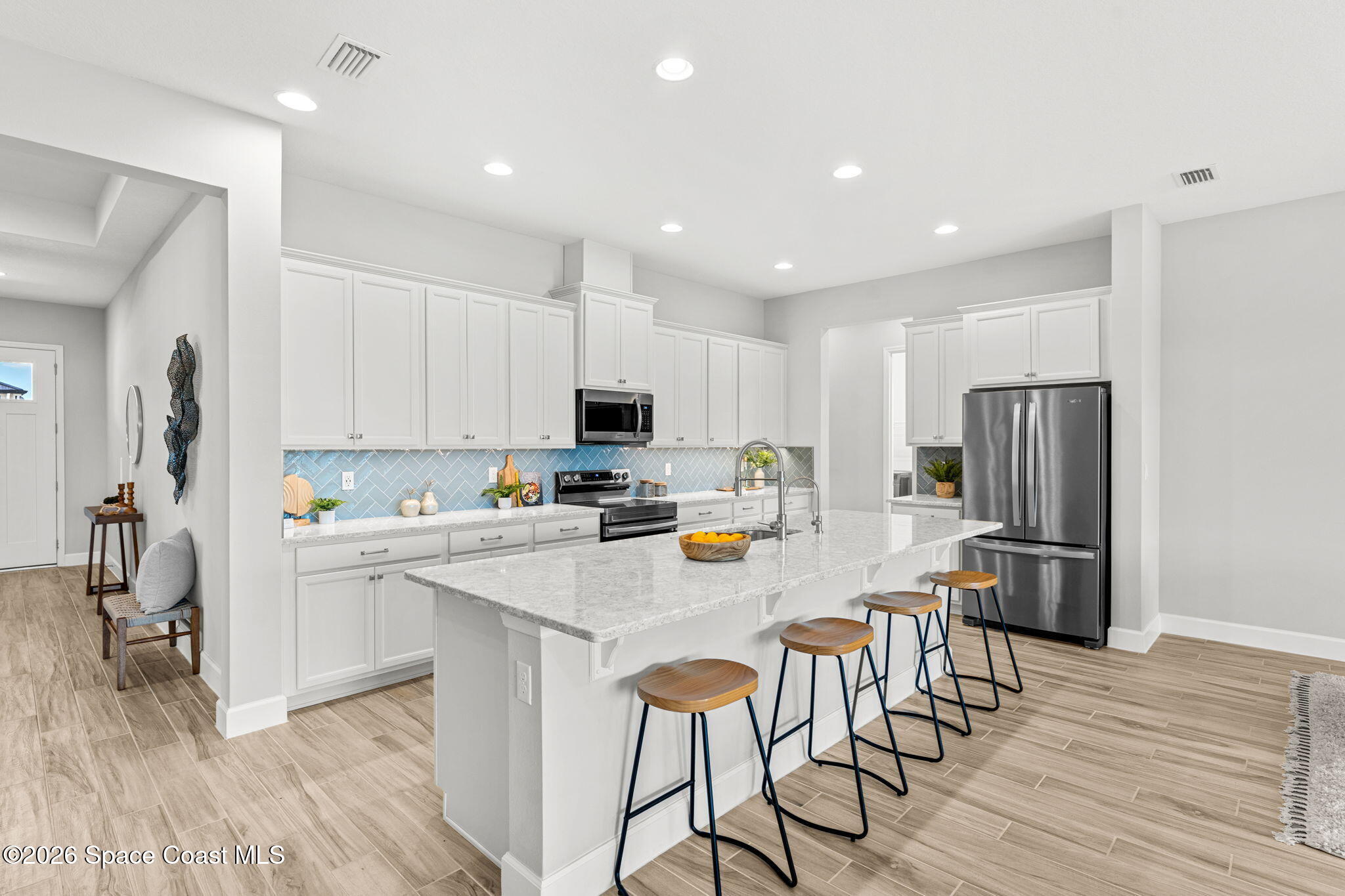 2527 Kamin Drive