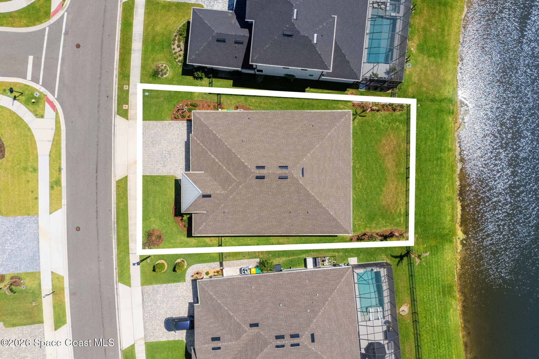 2527 Kamin Drive