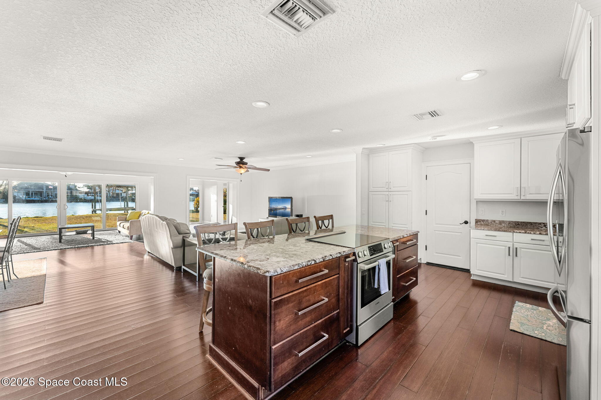1470 Bay Shore Drive