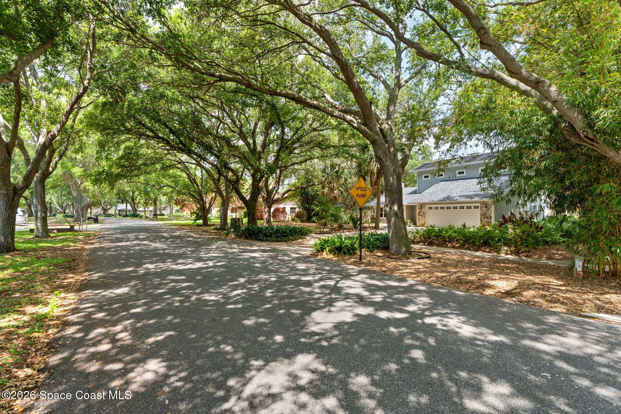 1140 Two Oaks Boulevard