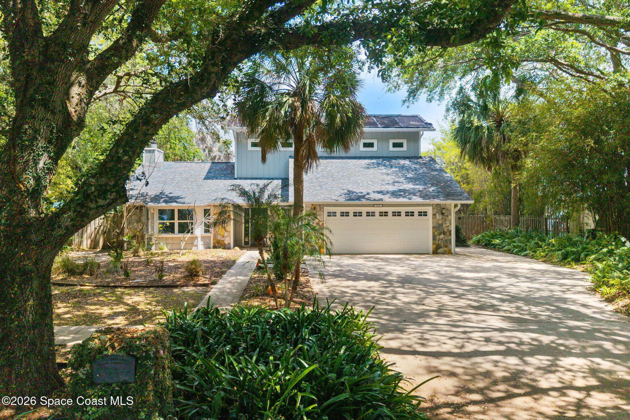 1140 Two Oaks Boulevard