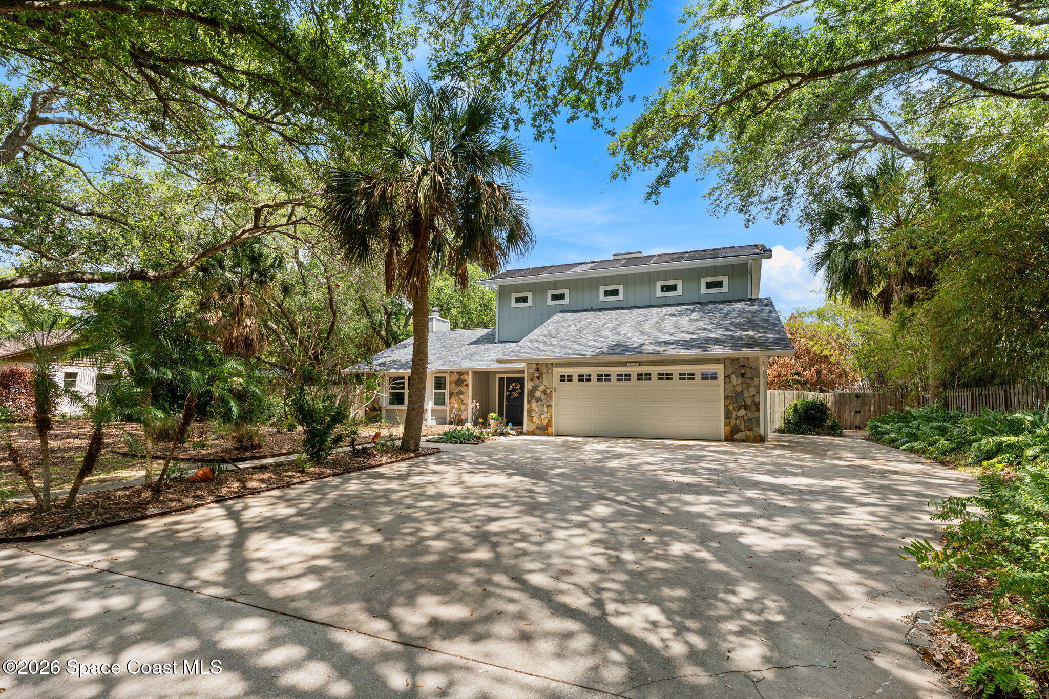 1140 Two Oaks Boulevard