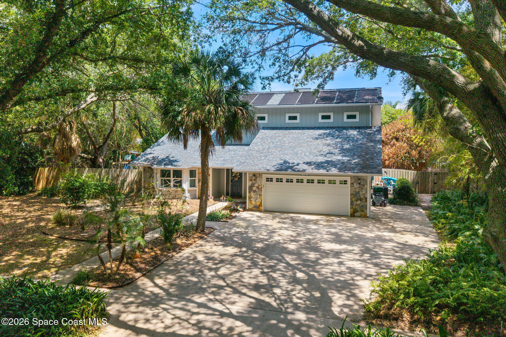 1140 Two Oaks Boulevard