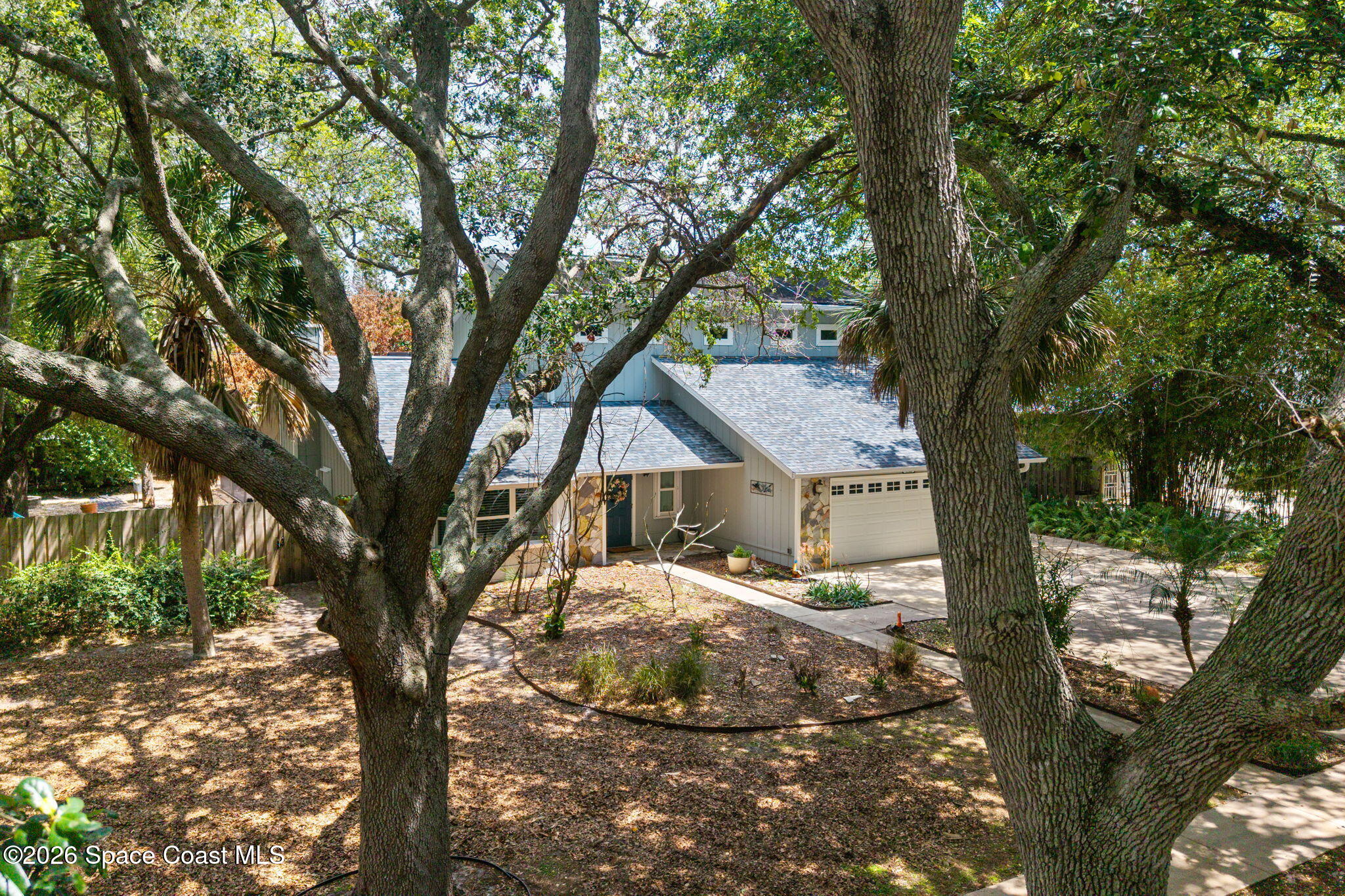 1140 Two Oaks Boulevard