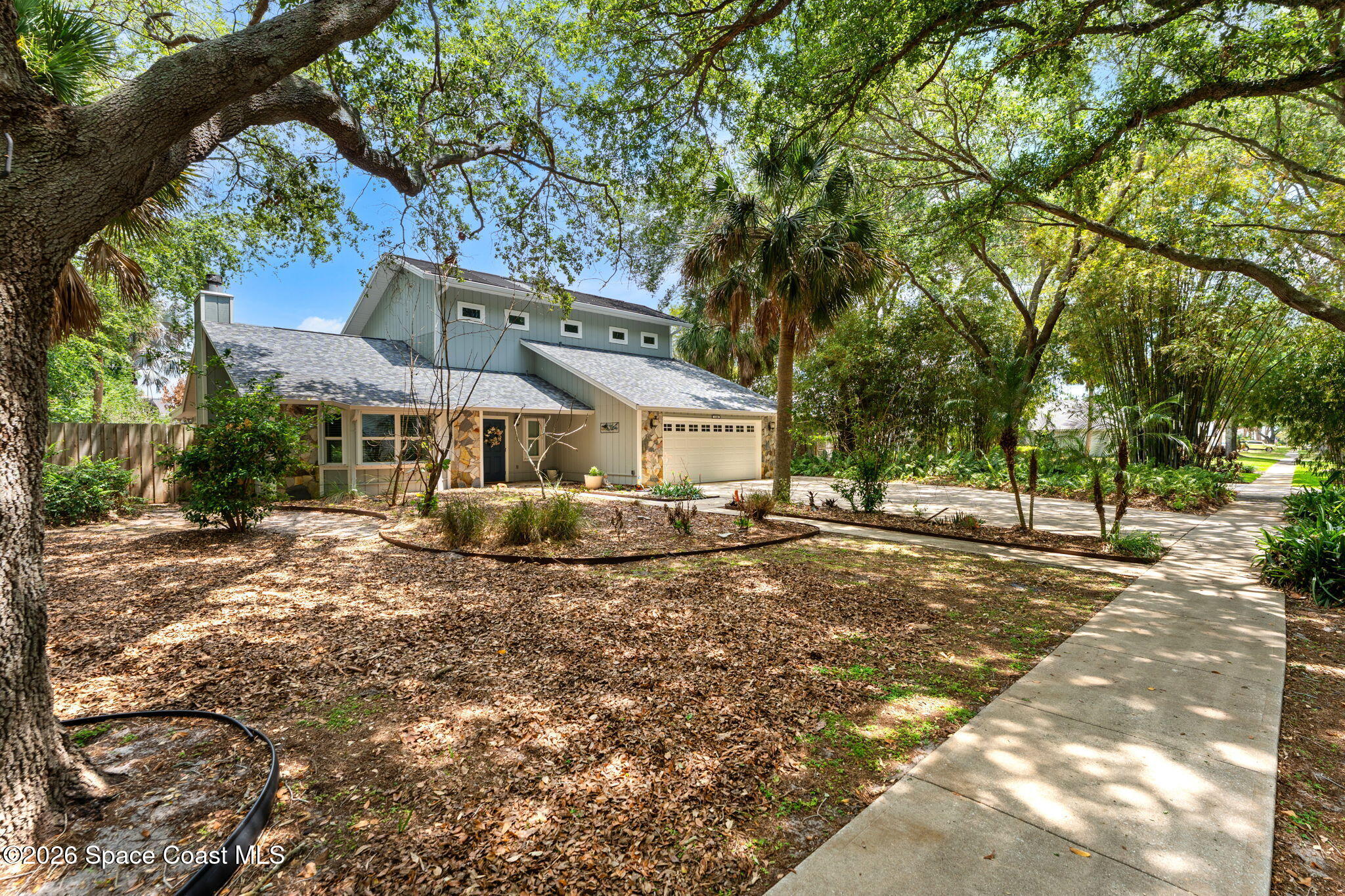 1140 Two Oaks Boulevard