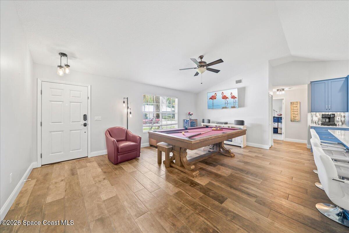 3320 Lakeview Circle