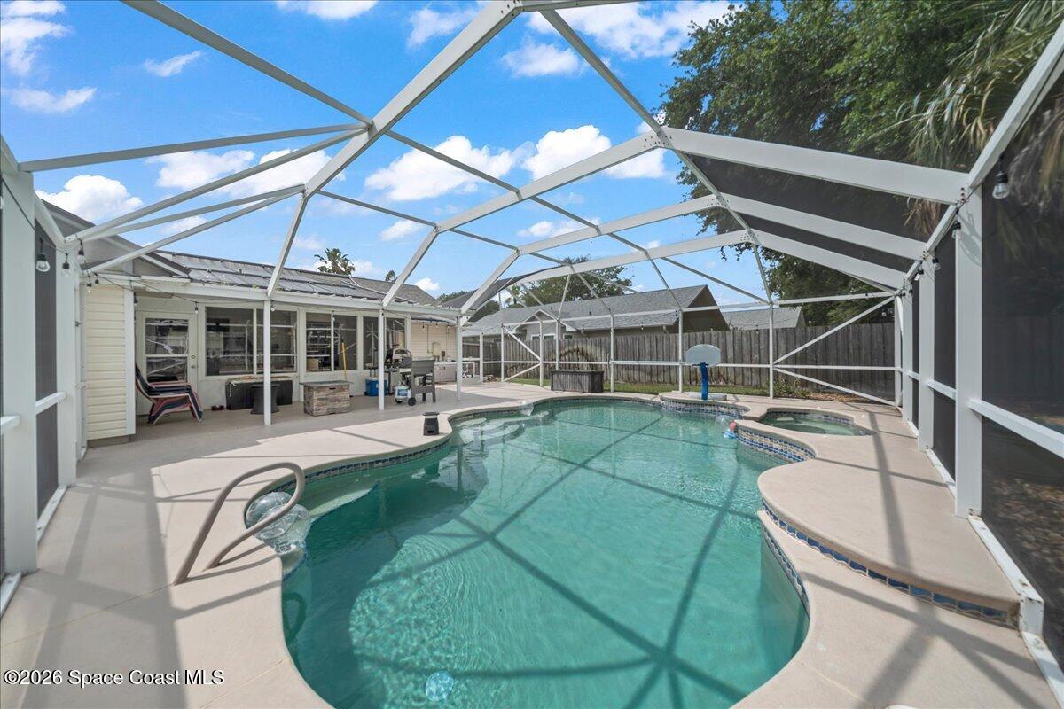 3320 Lakeview Circle