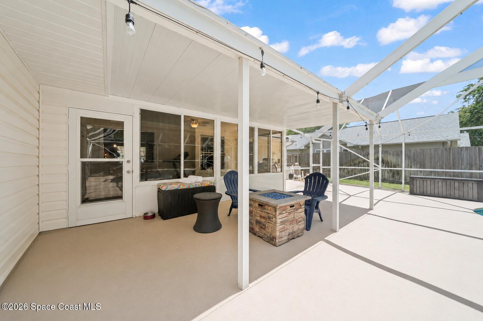 3320 Lakeview Circle
