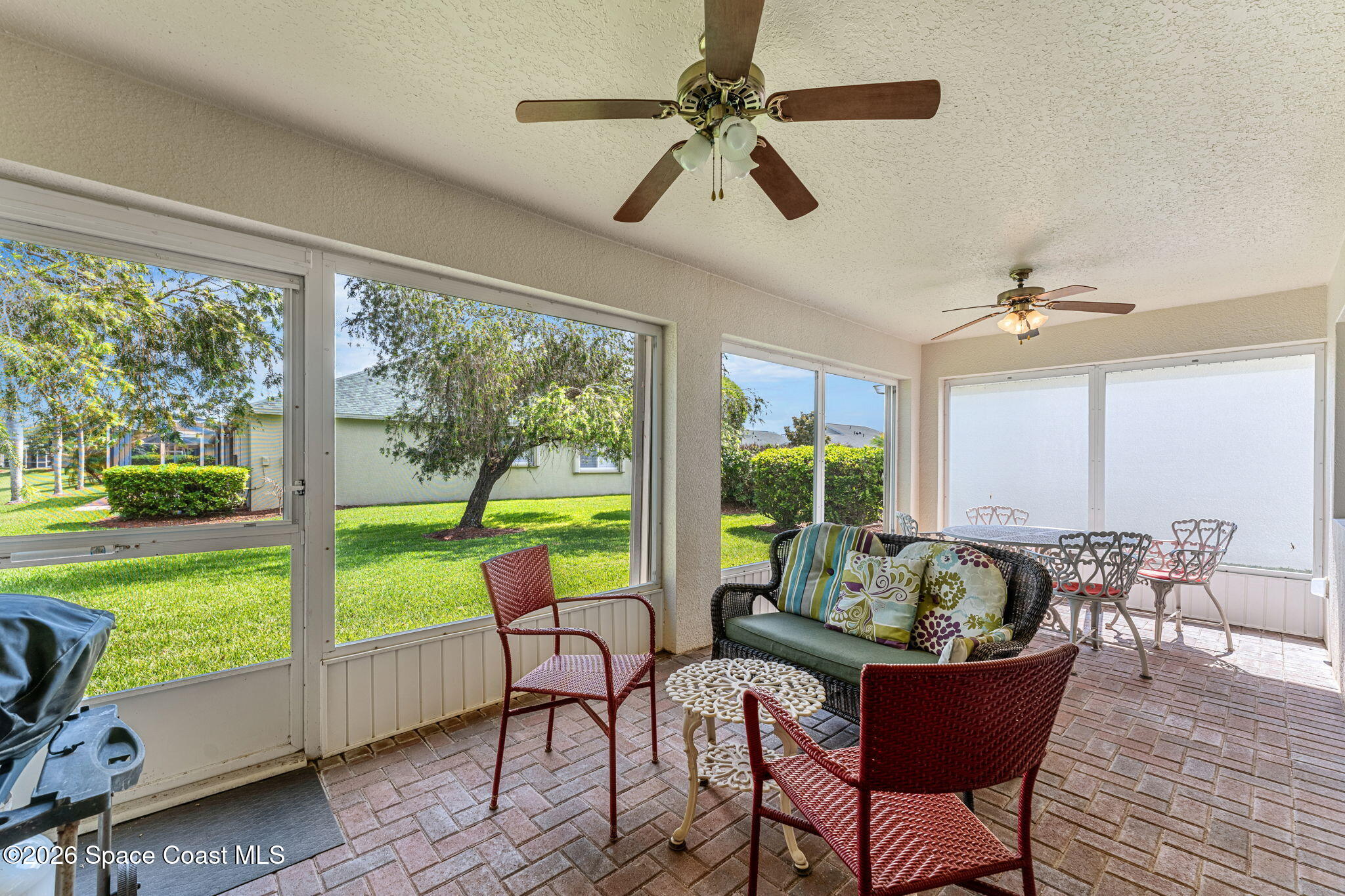 1070 Indian Oaks Drive