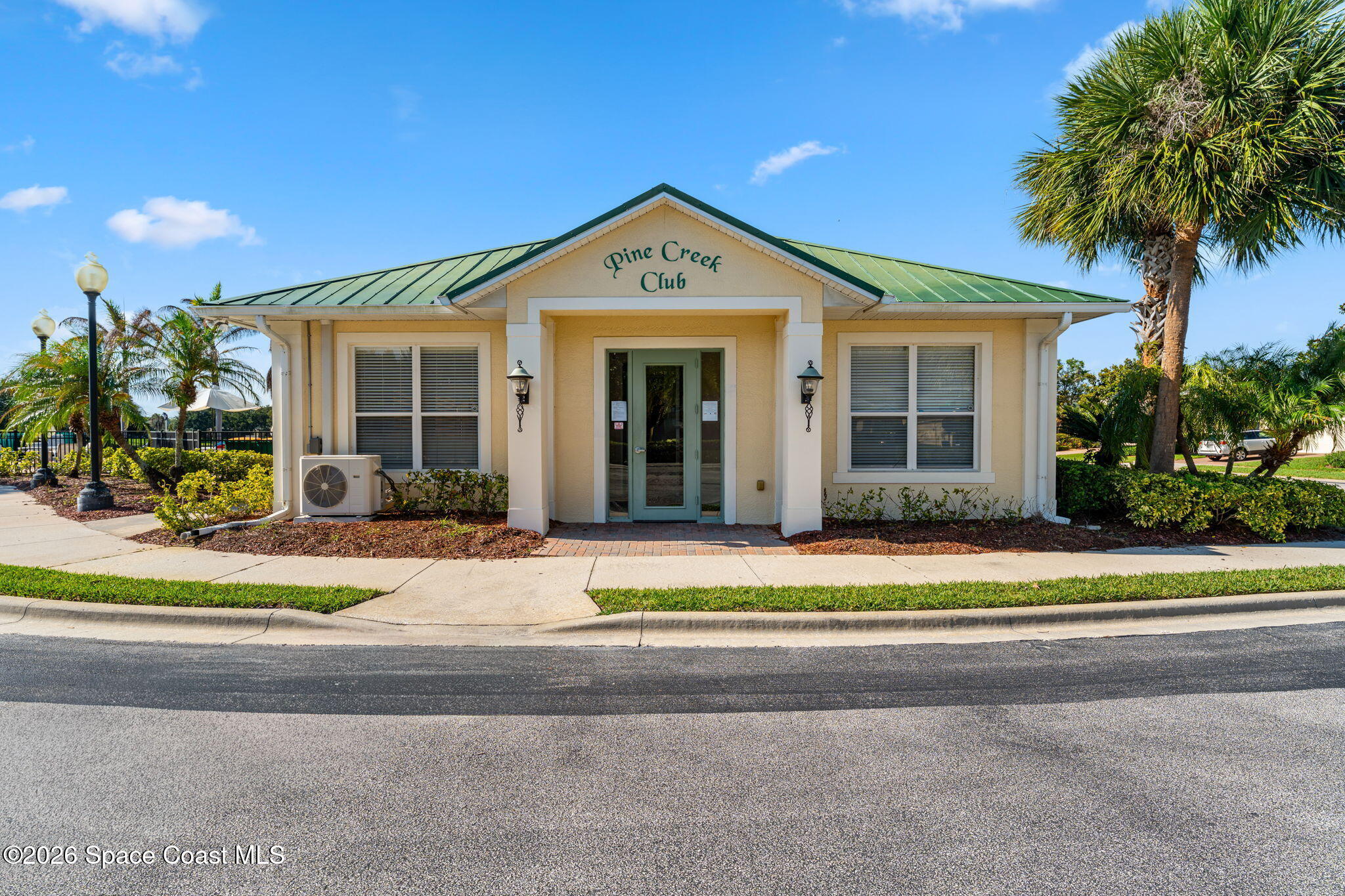 1070 Indian Oaks Drive