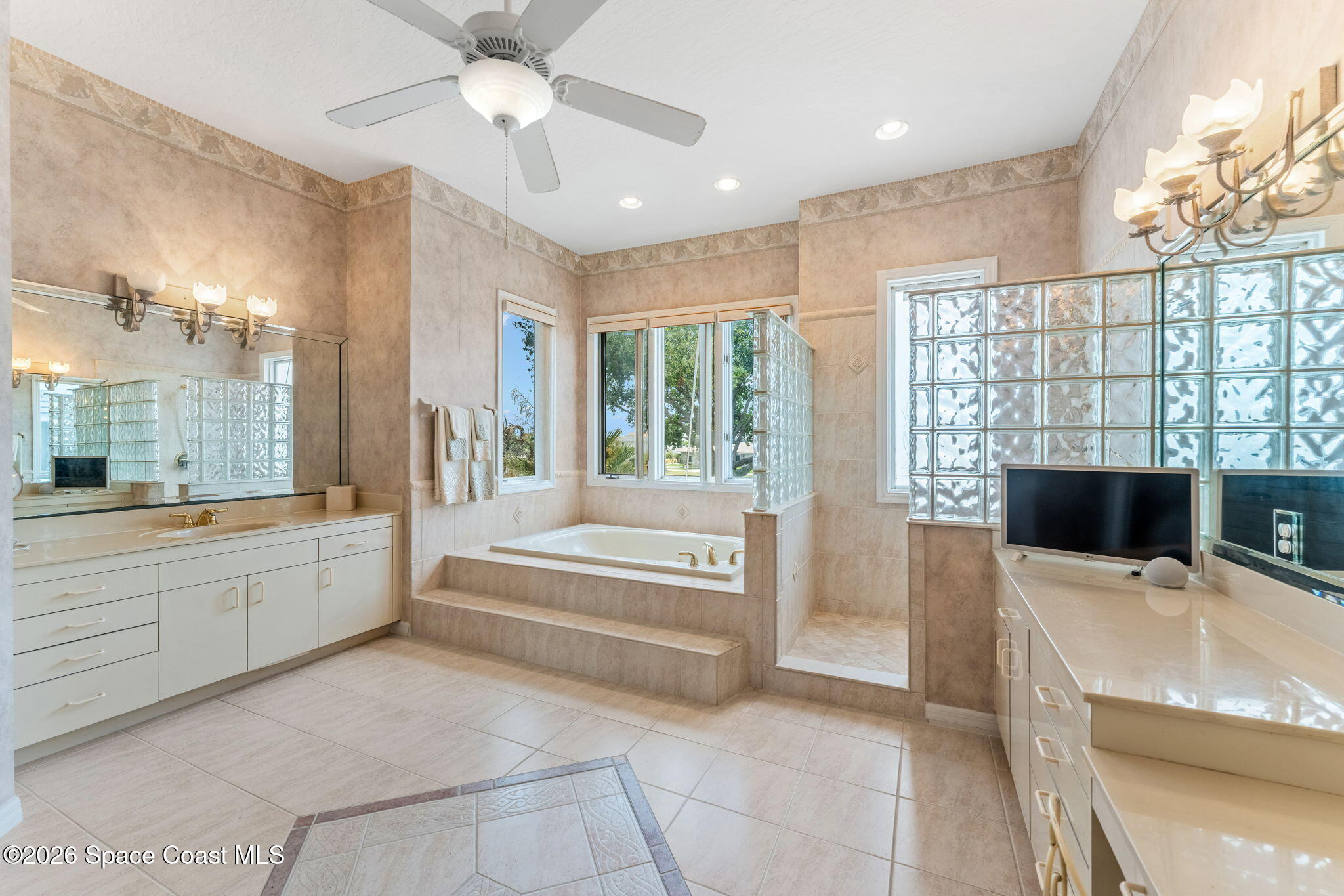 755 Loggerhead Island Way