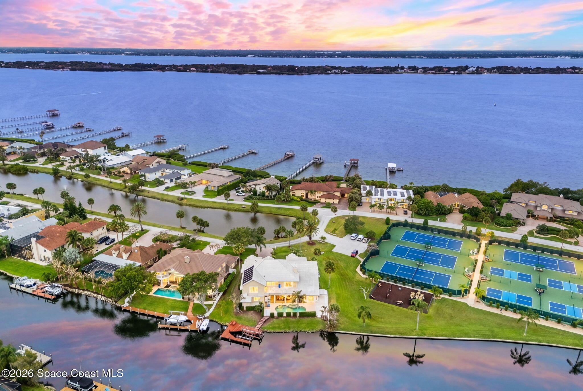 755 Loggerhead Island Way