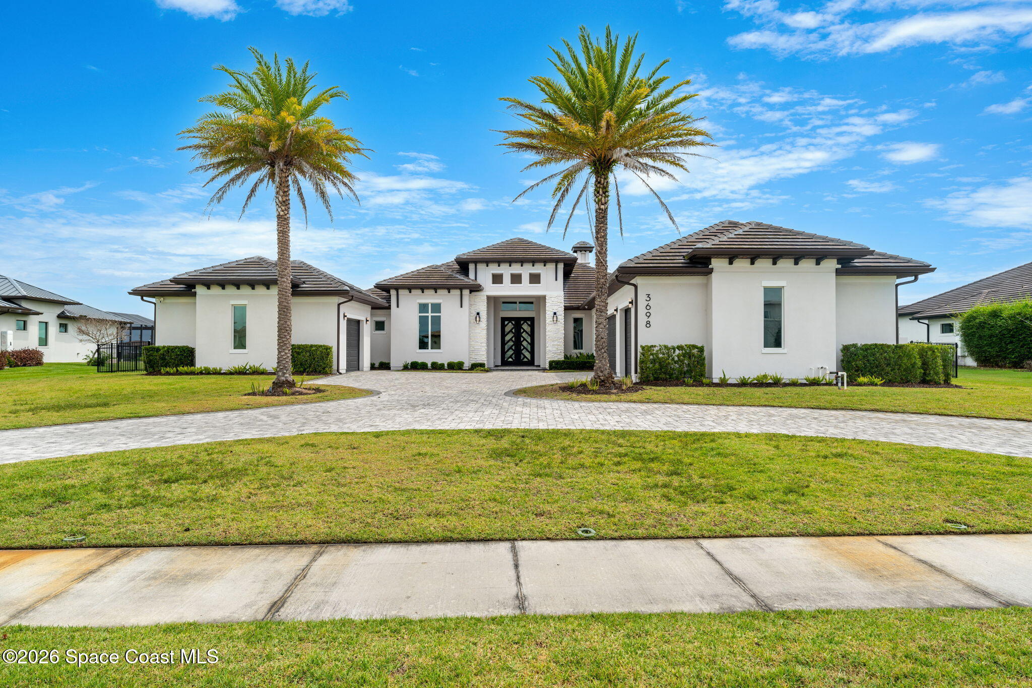 3698 Lake Adelaide Place
