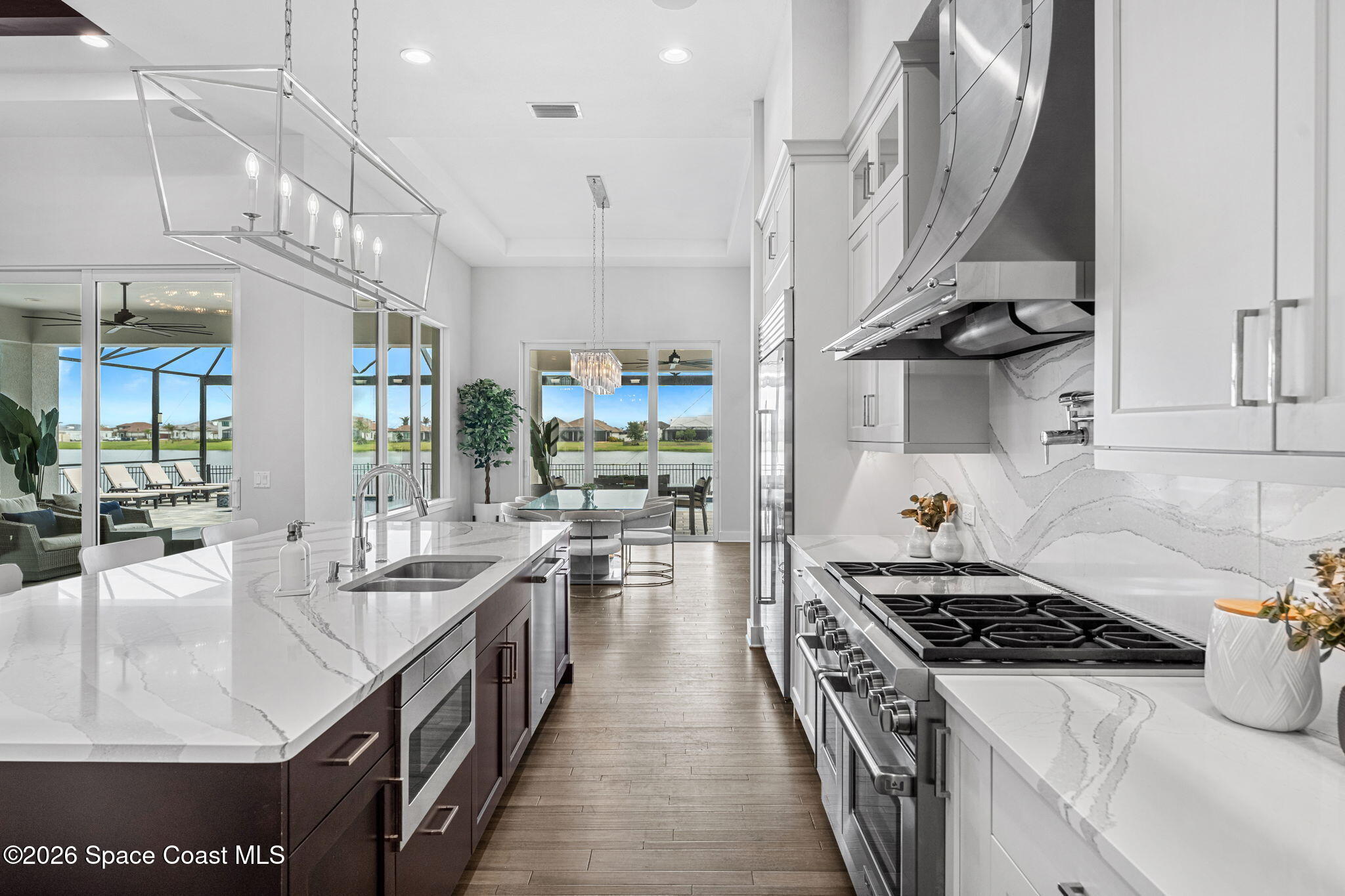 3698 Lake Adelaide Place