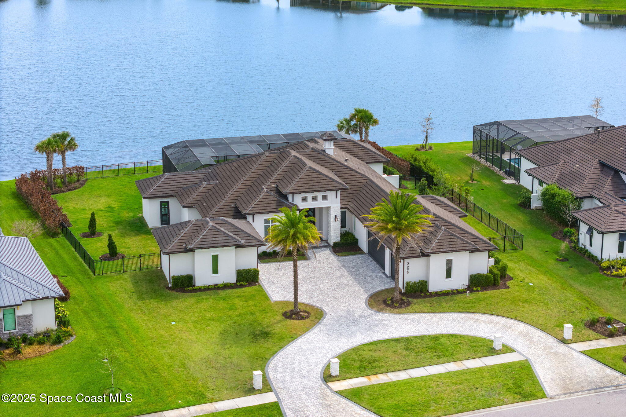 3698 Lake Adelaide Place