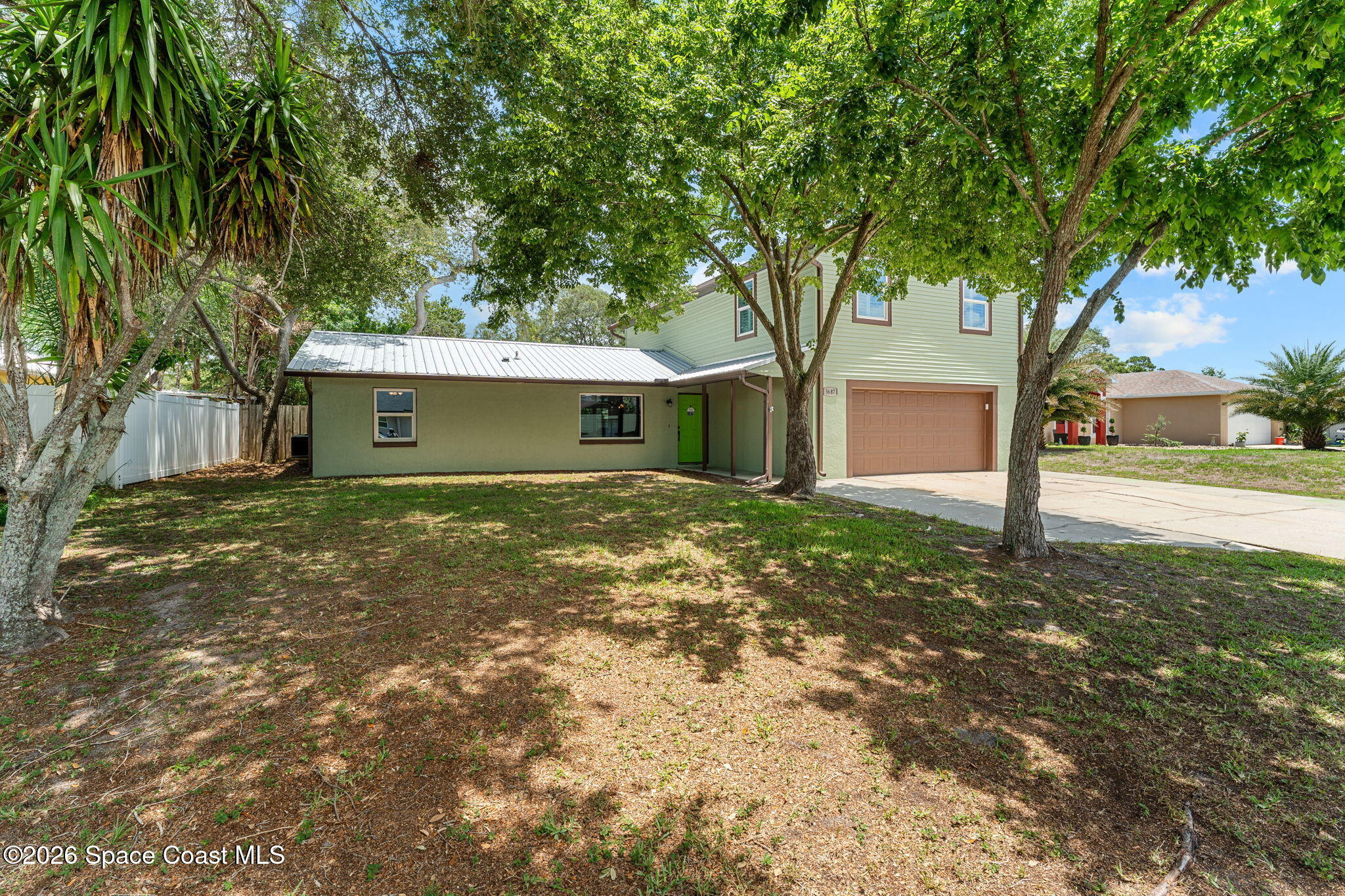 5687 Holden Road